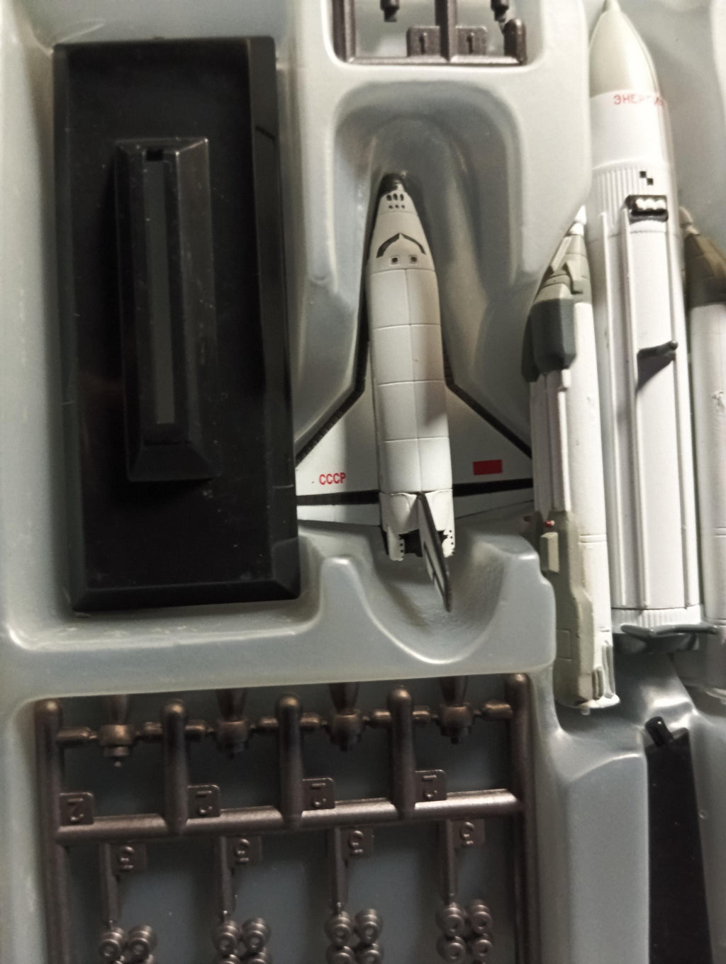 1/700 Buran & Energia (Soviet space shuttle) Takara Wings of the world Series 2