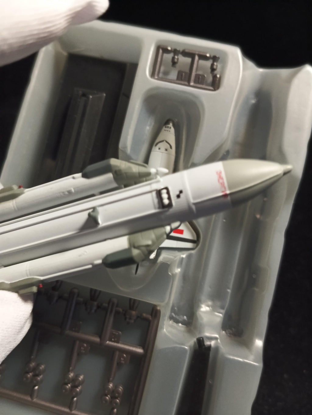 1/700 Buran & Energia (Soviet space shuttle) Takara Wings of the world Series 2