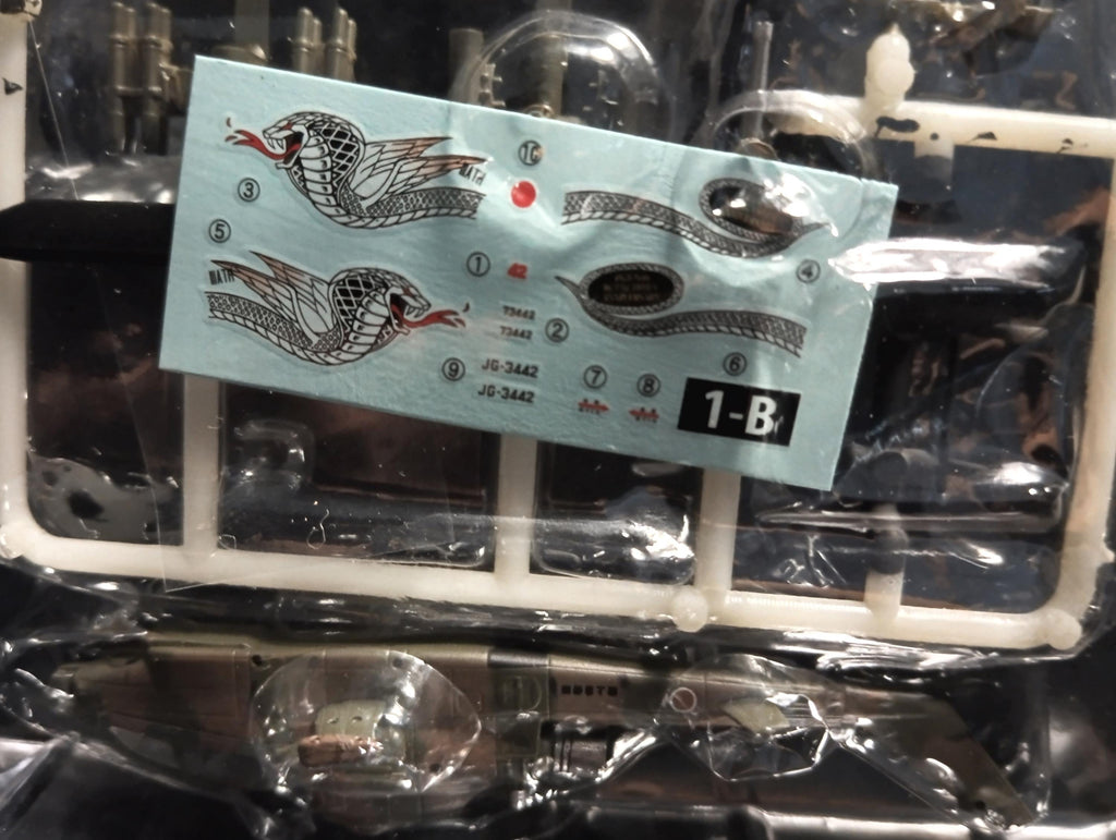 1:144 Heliborne Collection 3 #1b Japan Ground Self-Defense Force AH-1S Cobra