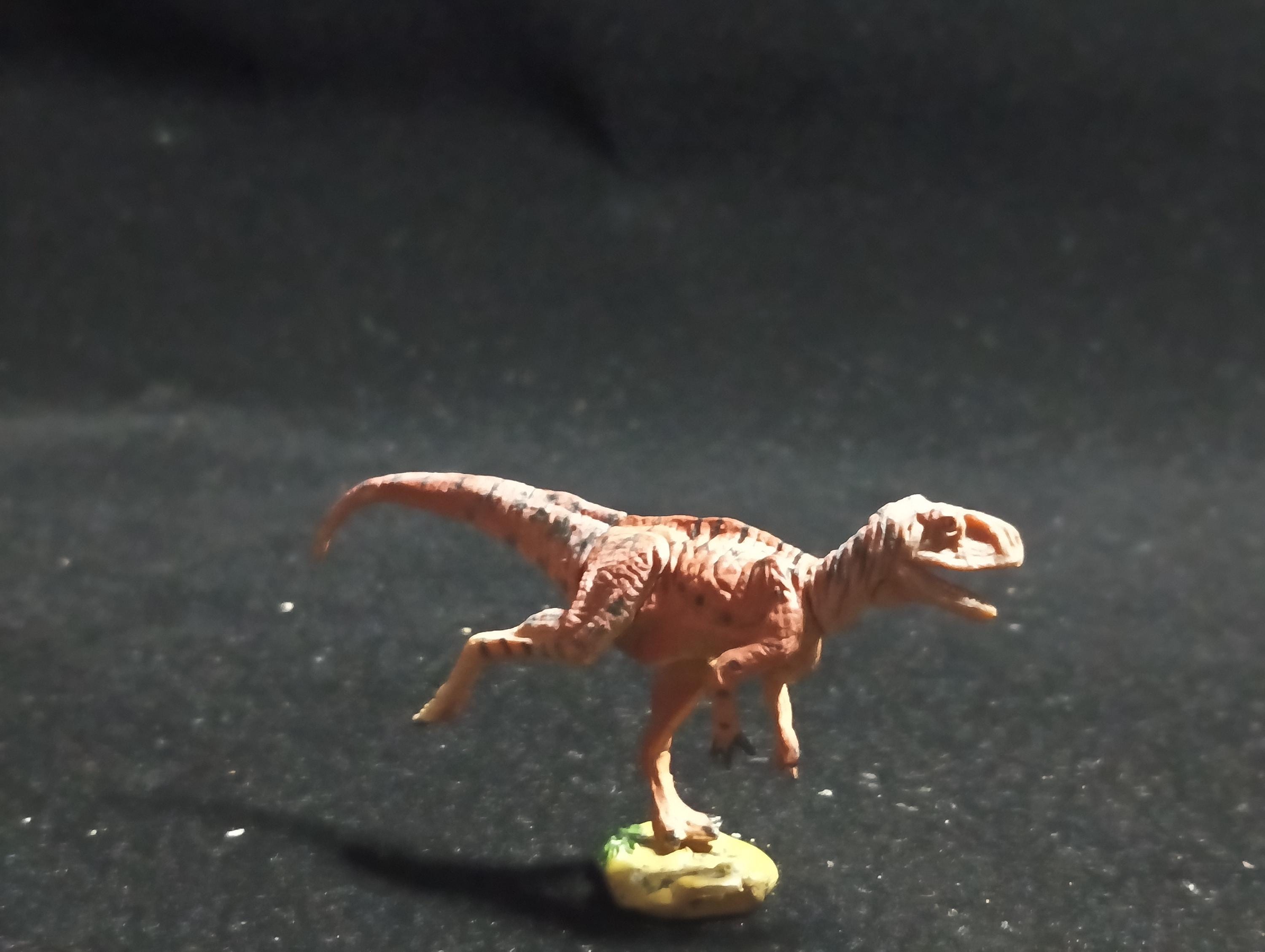 Miniature Dinosaur Fukuiraptor Figure Figurine -  Furuta