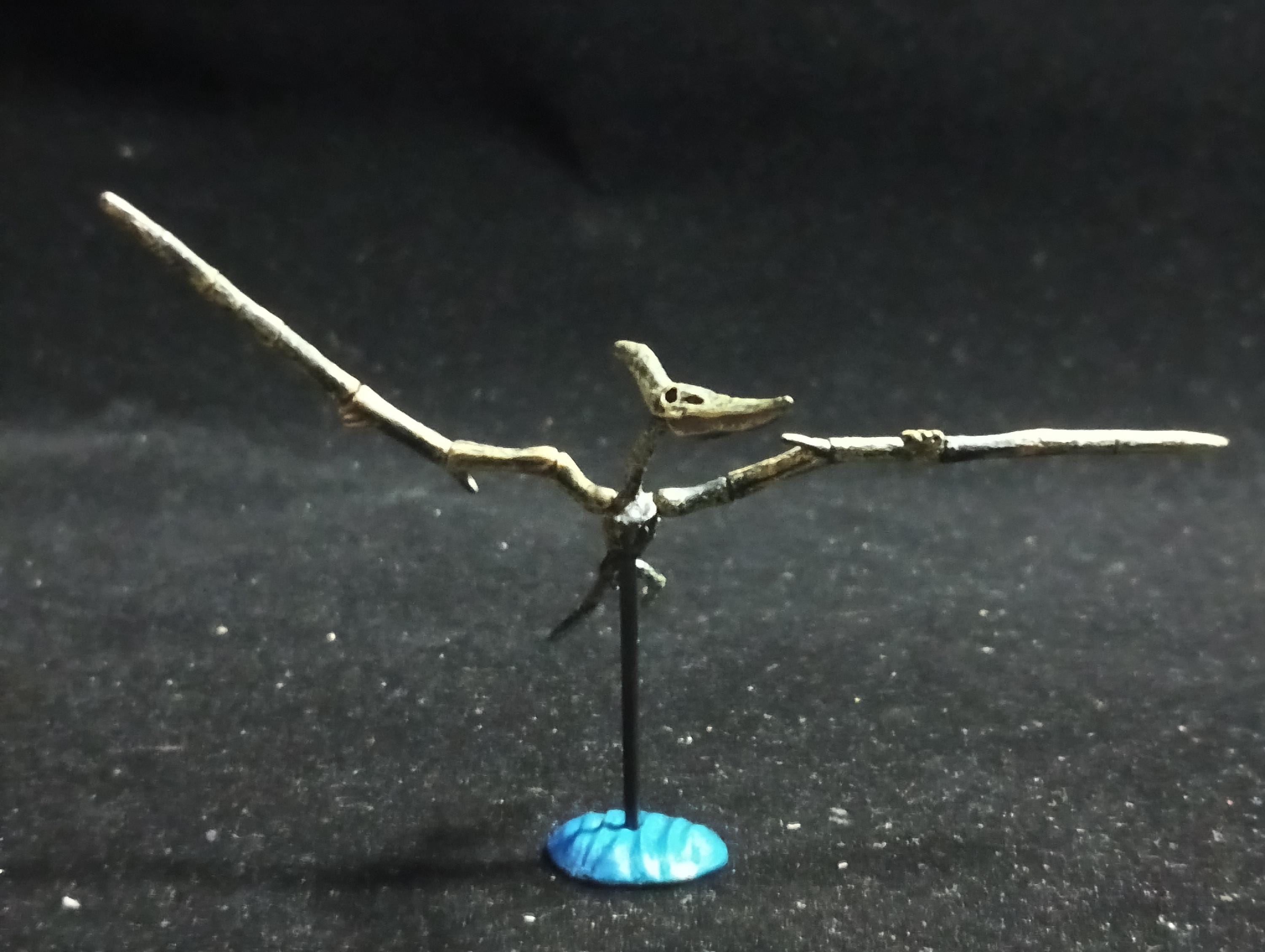 Miniature Dinosaur Pteranodon Skeleton Figurine -  Furuta
