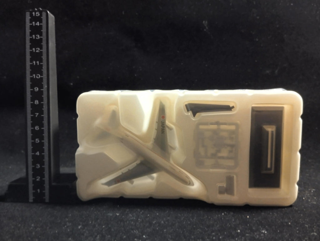 1/700 Boeing 747 Japanese government aircraft B747 ASDF Jumbo Jet  "Takara Wings of the world DX : Beyond the Stratosphere"