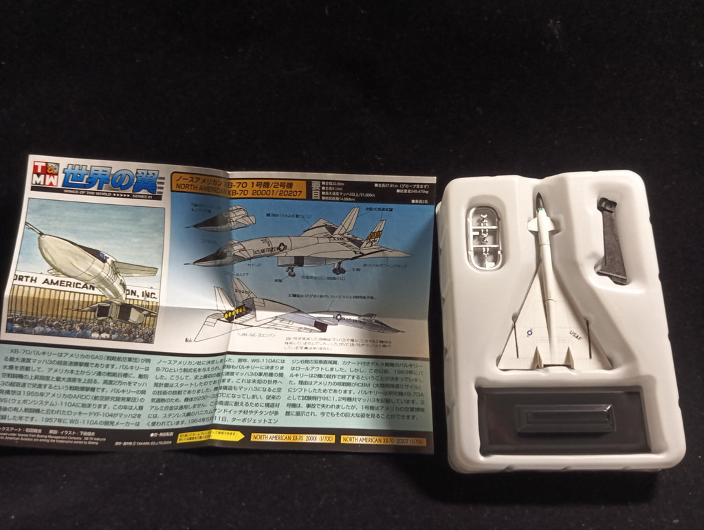 1/700 XB-70 US Air Force "Takara Wings of the world Series 1"