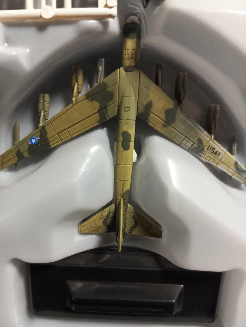 1/700 B-52H European One US Strategic Air Command Boeing Strategic Bomber "Takara Wings of the world series 1"