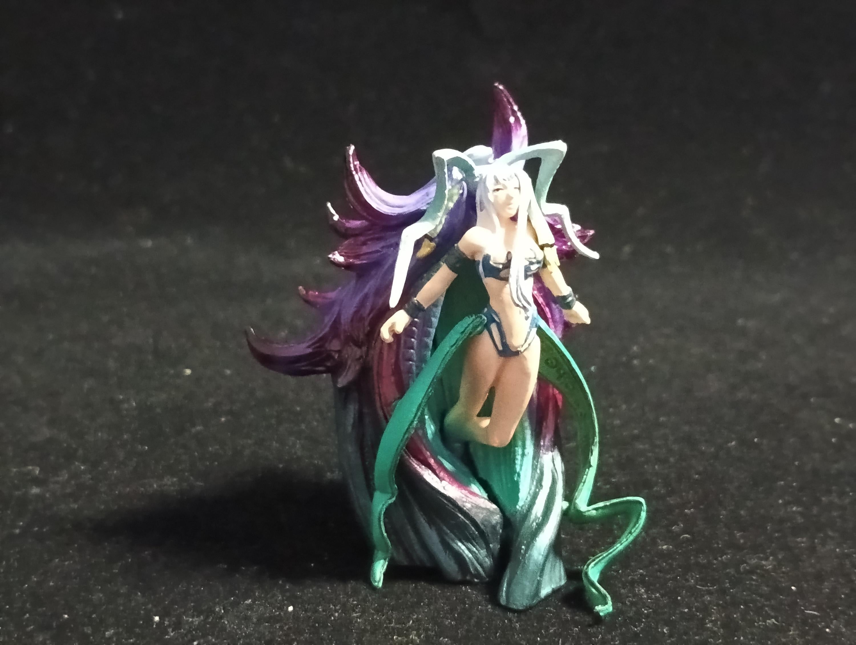 Final Fantasy X Square Enix Trading Arts Toy - Lady Yunalesca