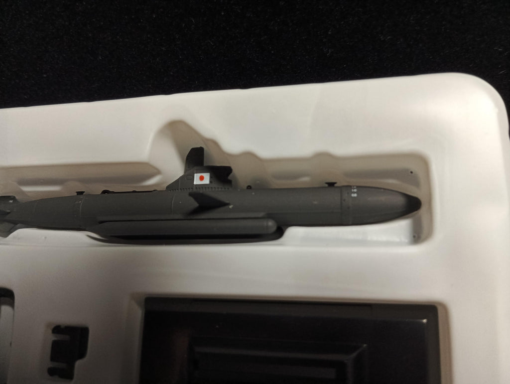 1/144 Takara Ship of the World Series 01 Warships Japanese Navy Midget Submarine "Kairyu (Black Hinomaru)"