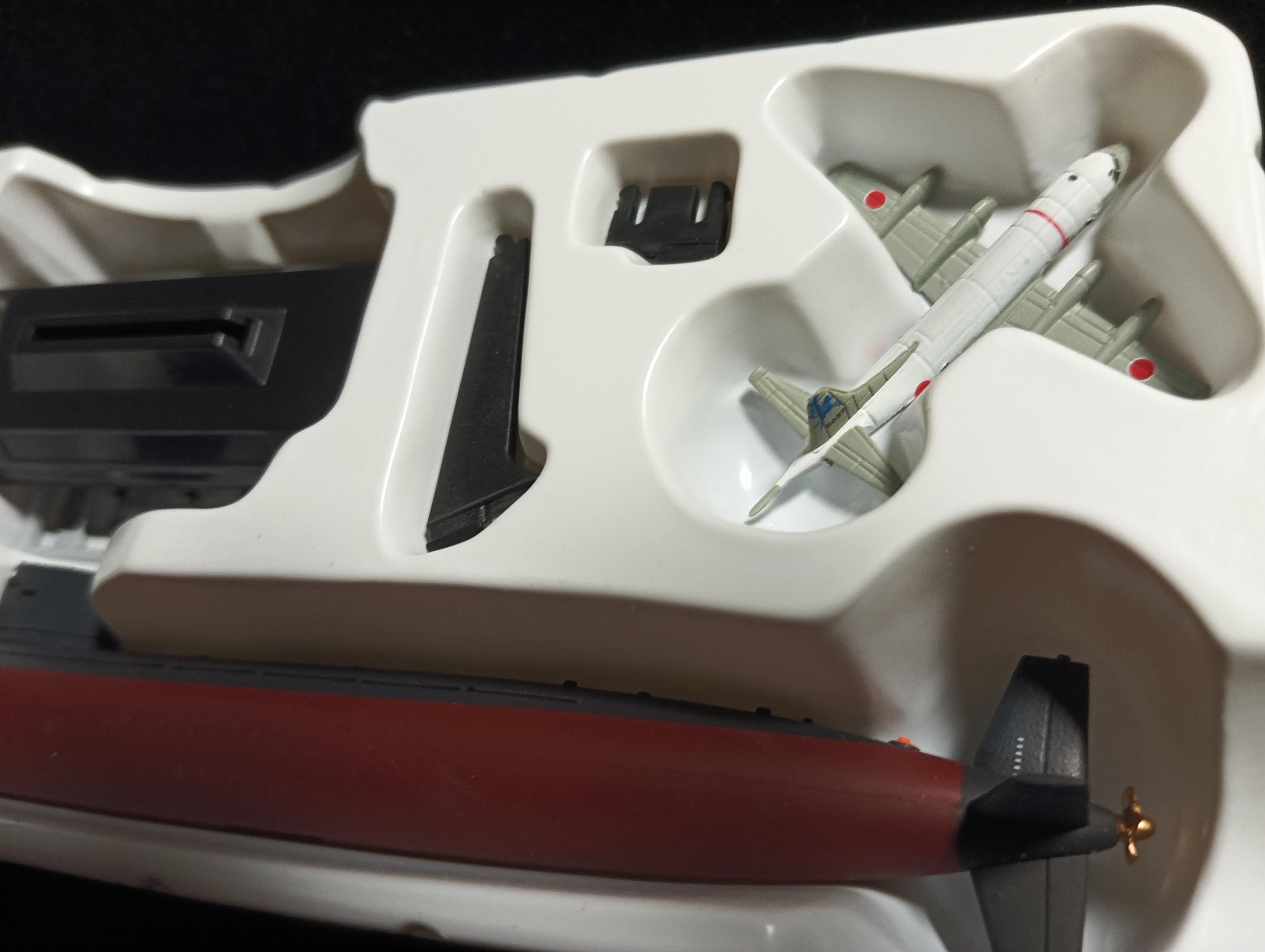 Takara Ship of the World Series 05 Scale 1/700   Kan-type/P-3C, 04.11.10, 2004, China/Japan