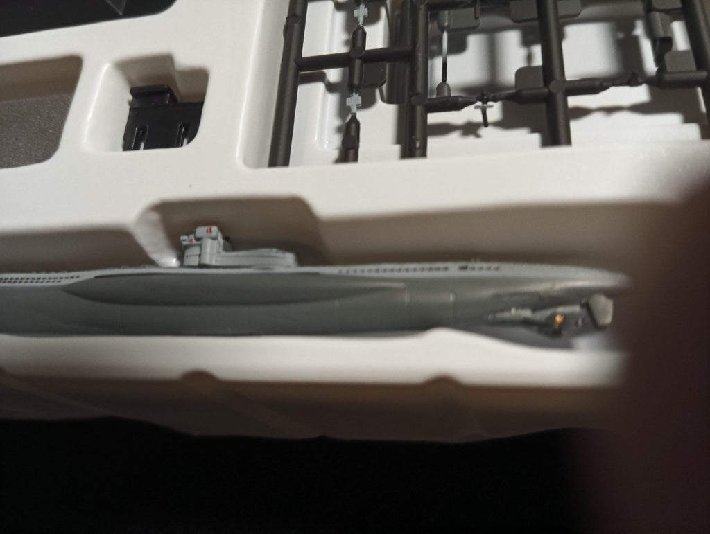 Takara Ship of the World Series 05 1/700 U-Boat VII Type 1941