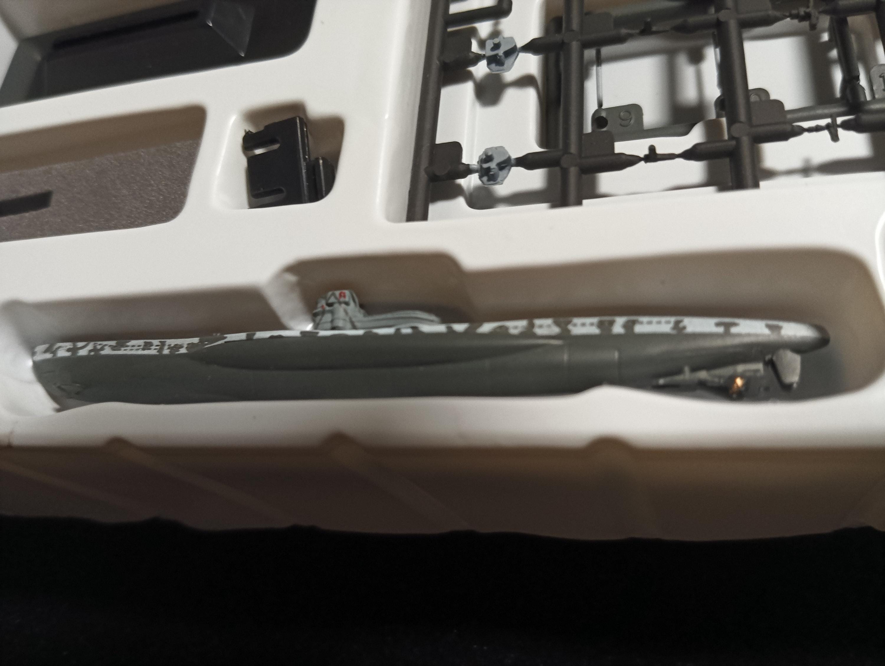 Takara Ship of the World Series 05 1/700 U-Boat VII Type 1944