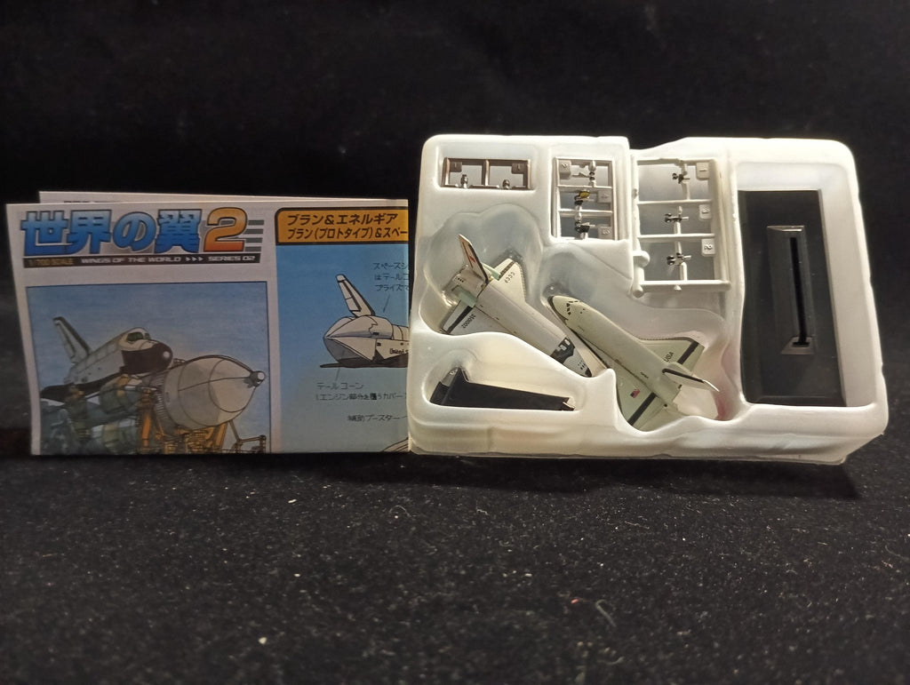 1/700 Space shuttle Enterprise and 002 Buran Takara Wings of the world Series 2