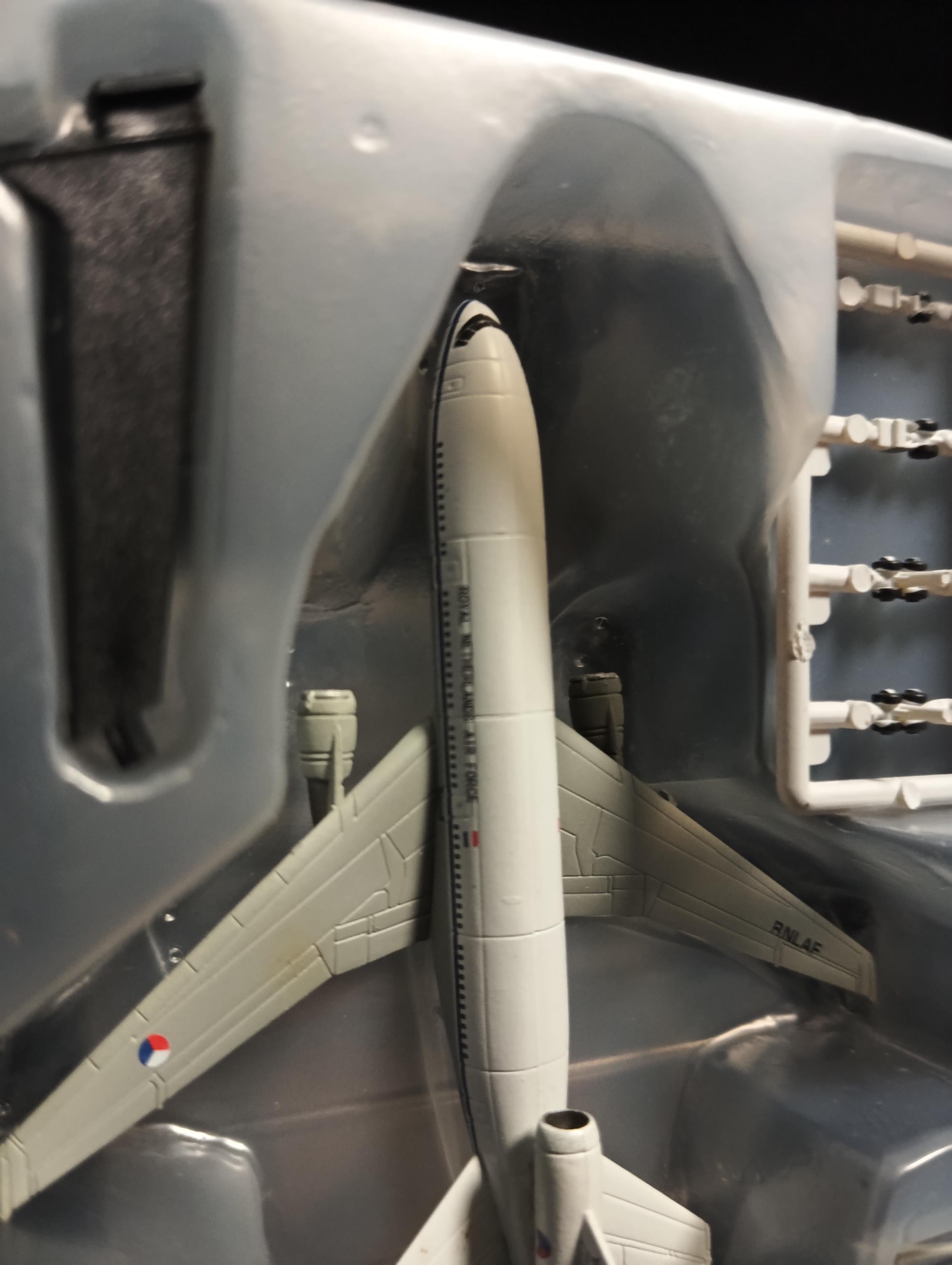 1/700 KDC-10 Royal Netherlands Air Force Takara Wings of the world Series 2