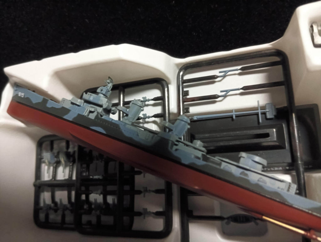Takara World Ship Lorelei  1/700 Scale Simpson Fletcher class (1945 USA)