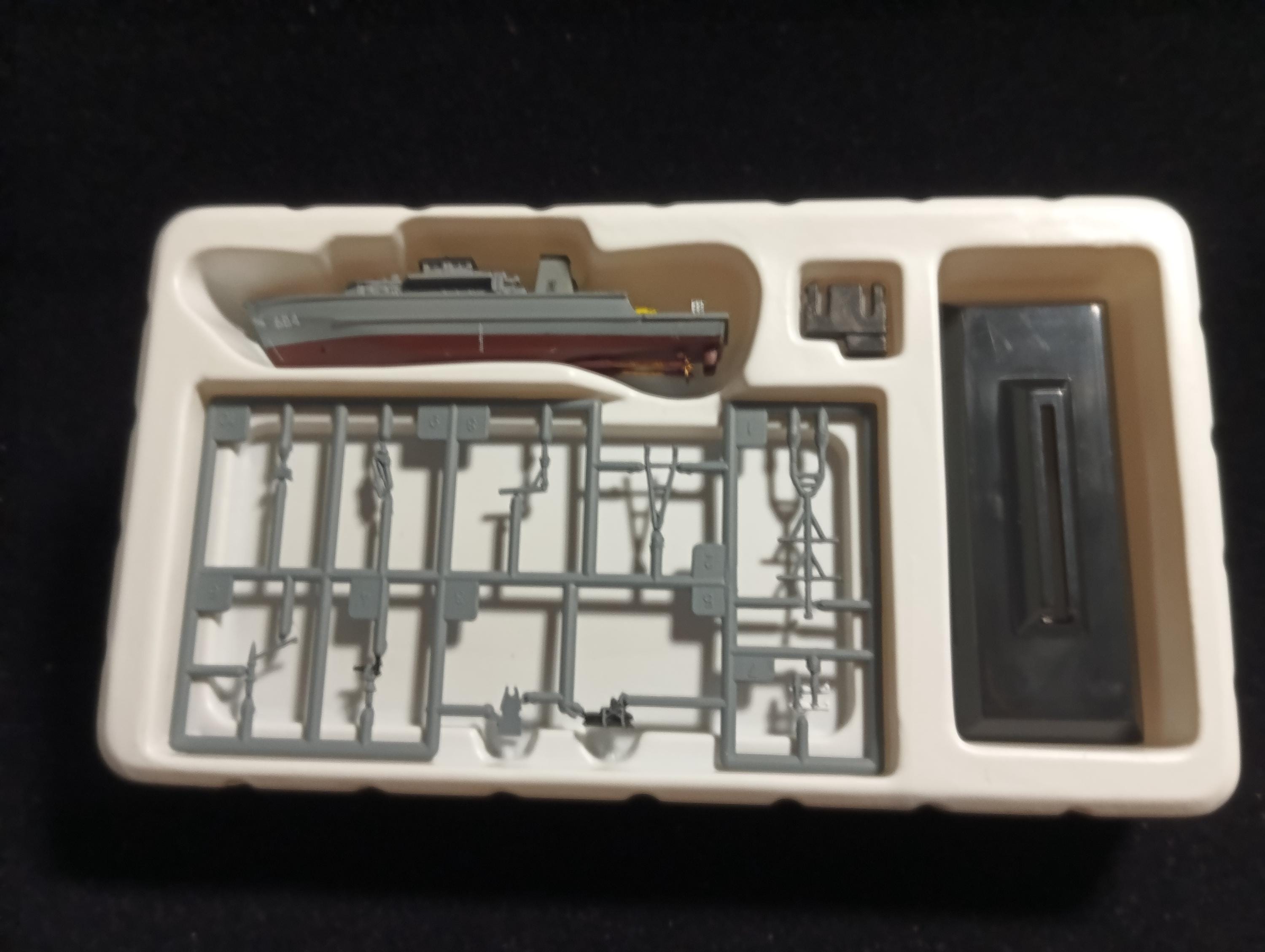 Takara Aegis of the Boukoku Atsumi Version #06: 1/700 JMSDF Sugashima class JDS "Naoshima" MSC-684