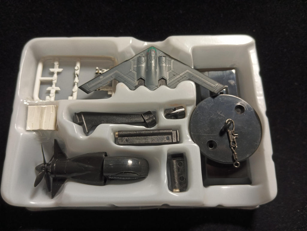 1/700 Northrop B-2 (with lines) + Micro Aerial Motor "Takara Wings of the world Series 1"