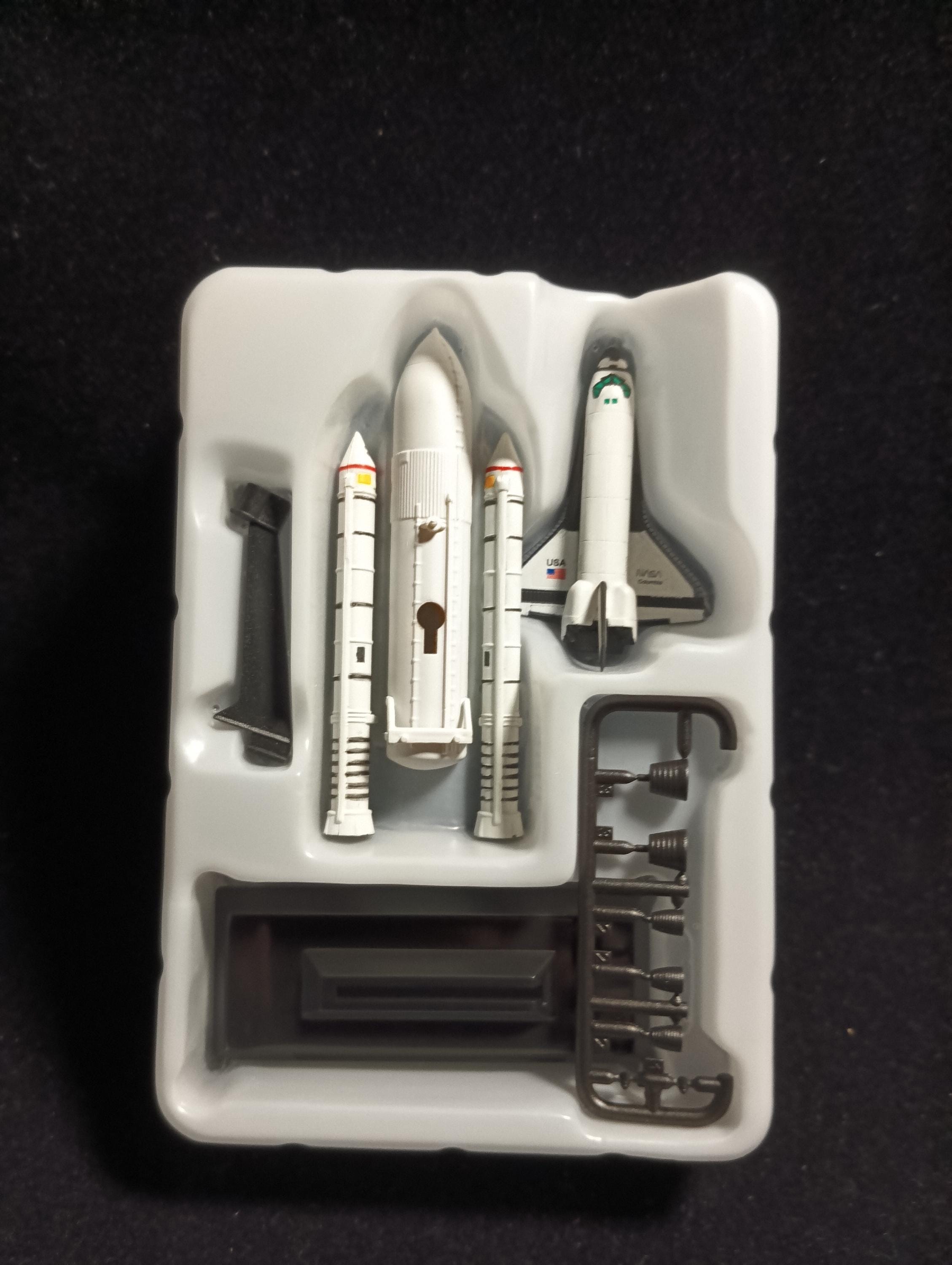 1/700 Space Shuttle Columbia Pit Road "Takara Wings of the world Series 1"