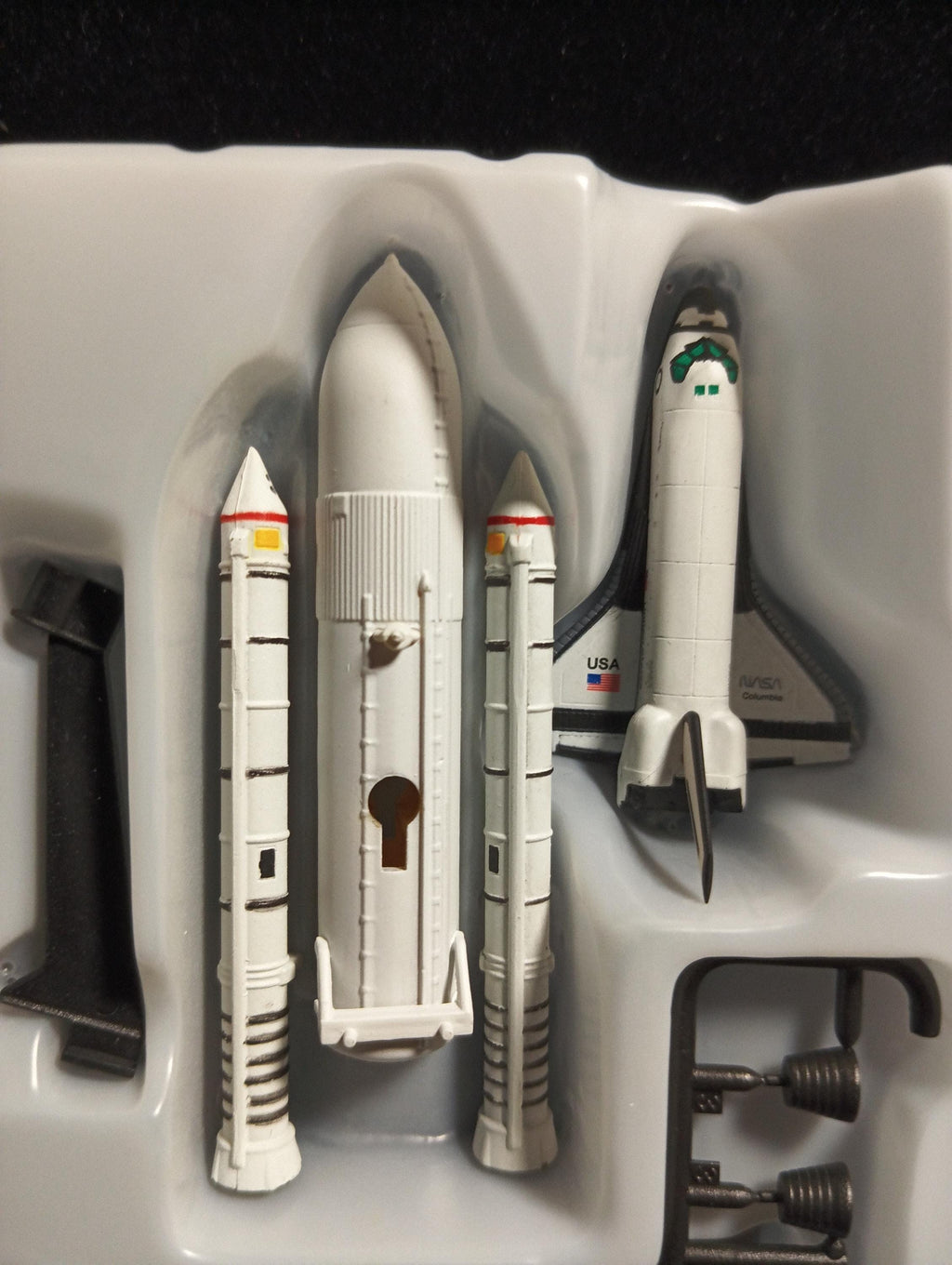 1/700 Space Shuttle Columbia Pit Road "Takara Wings of the world Series 1"