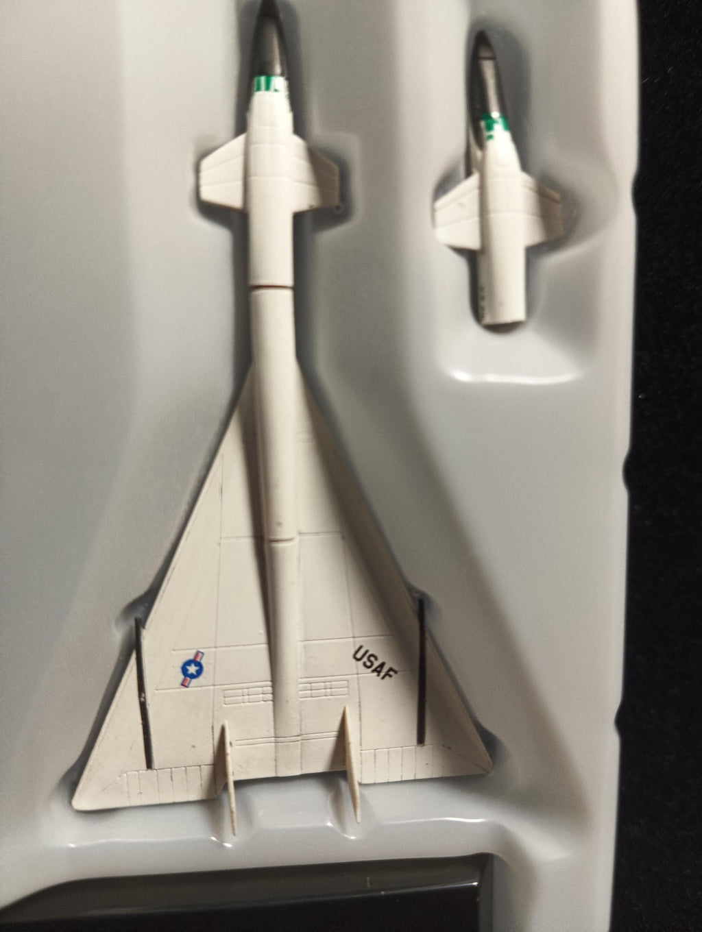 1/700 XB-70 Valkyrie Unit 2 Secret Item "Takara Wings of the world Series 1"