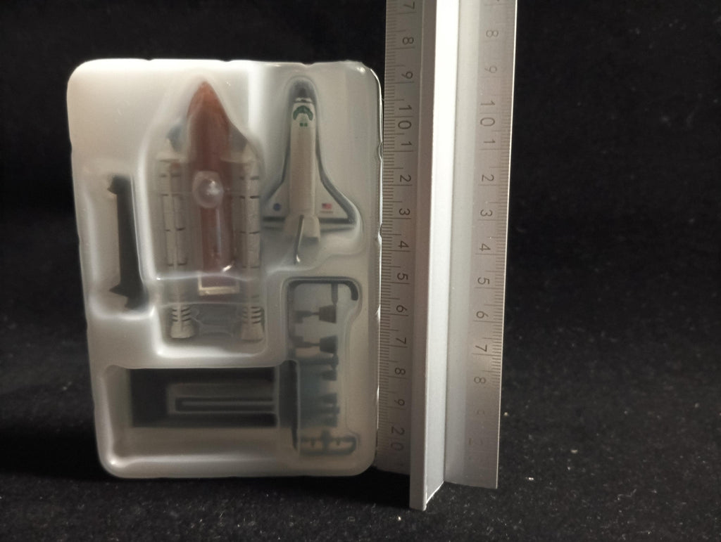 1/700 Space Shuttle Discovery NASA "Takara Wings of the world series 1"