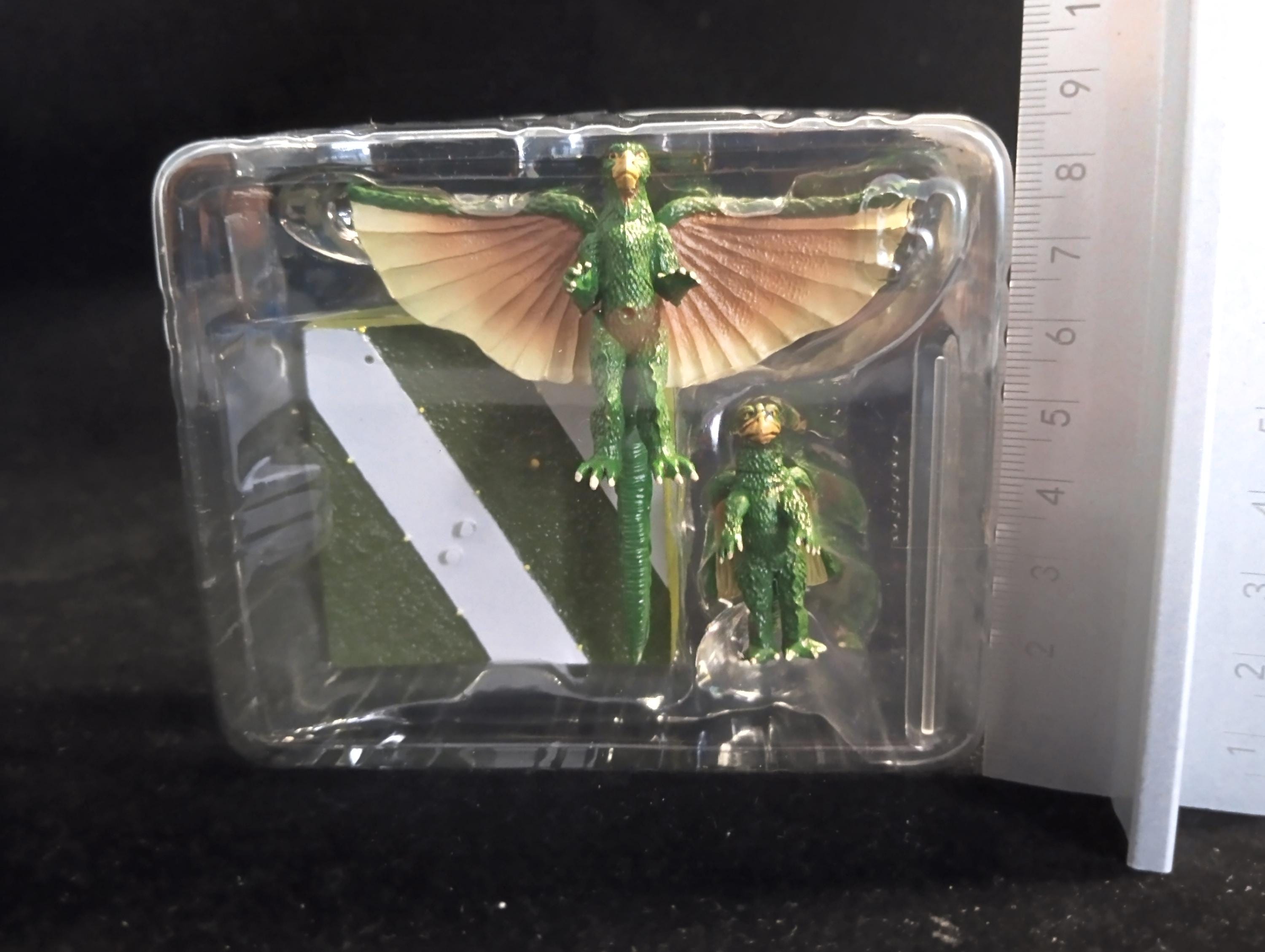 Gamera Gappa and Girara Special Effects Encyclopedia Ver.3 Nostalgic Giant Monster Miniature Figures Giant Gappa Parent and Child