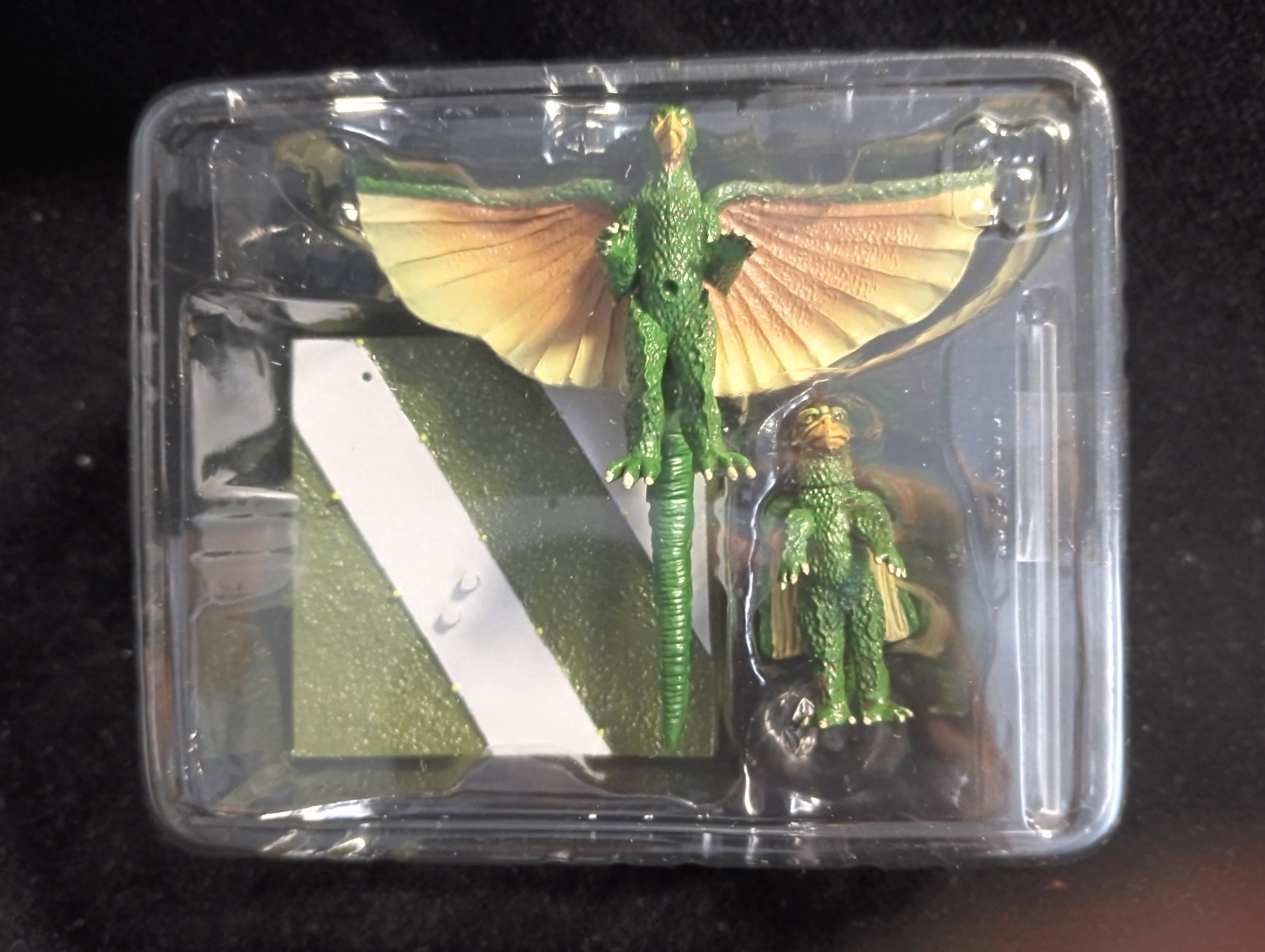 Gamera Gappa and Girara Special Effects Encyclopedia Ver.3 Nostalgic Giant Monster Miniature Figures Giant Gappa Parent and Child