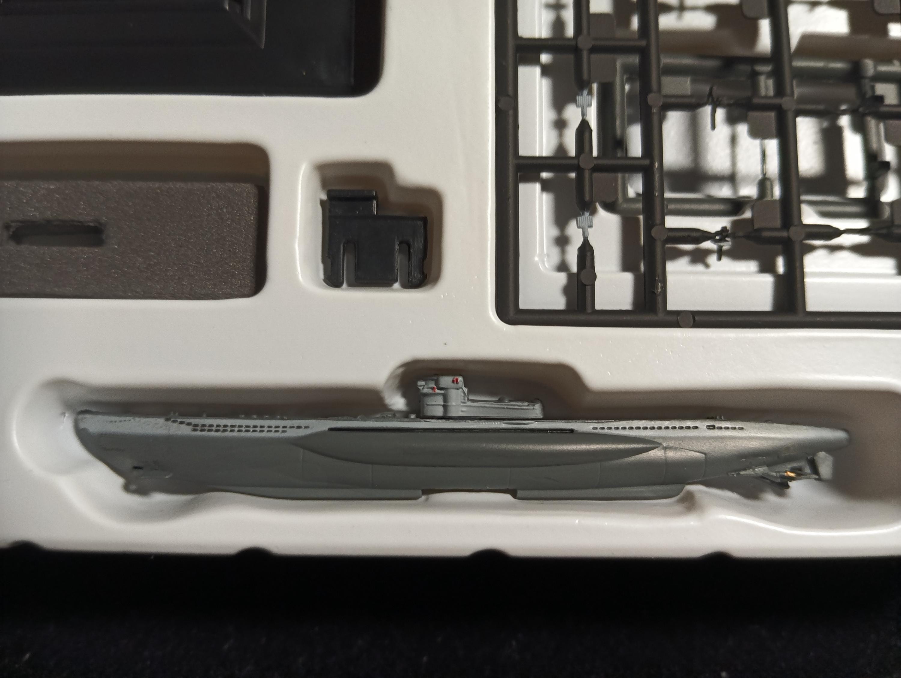 Takara Ship of the World Series 05 1/700 U-Boat VII Type 1941