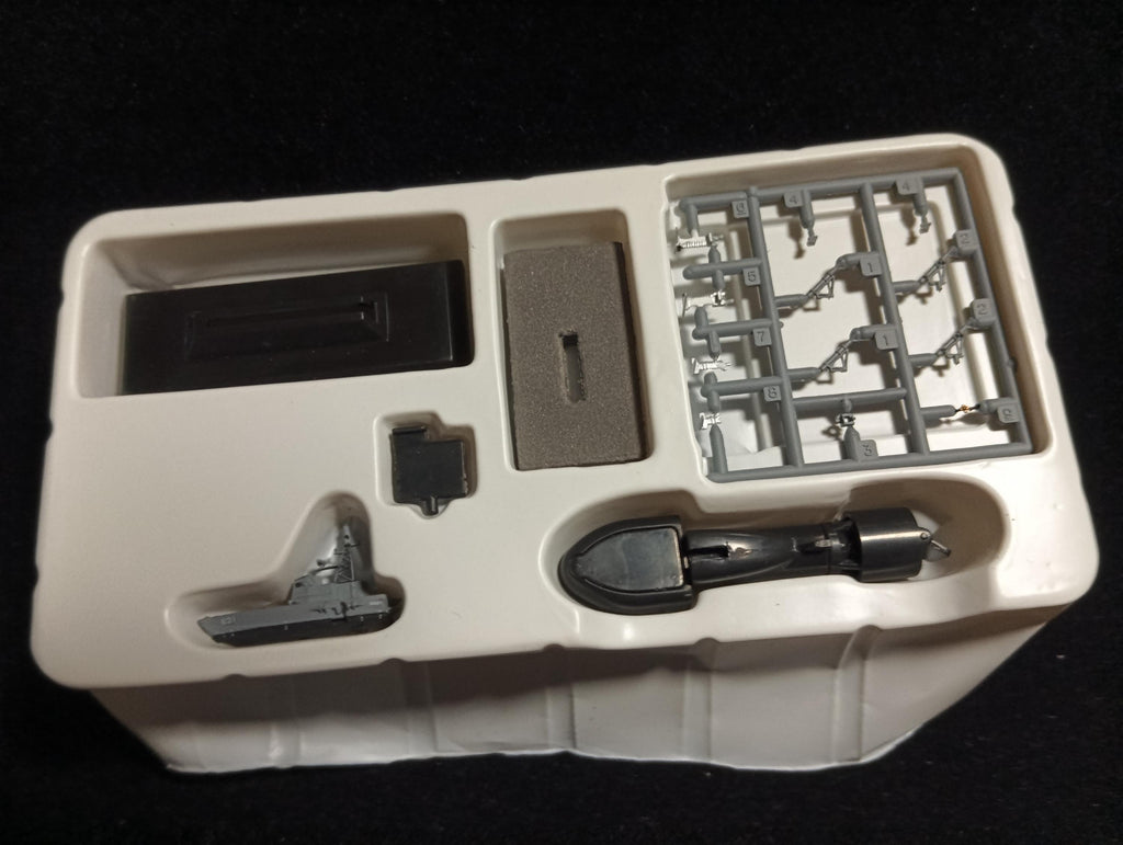 Takara Ship of the World Series 05 1/700 First Missile Boat,Micro Submersible Motor Included