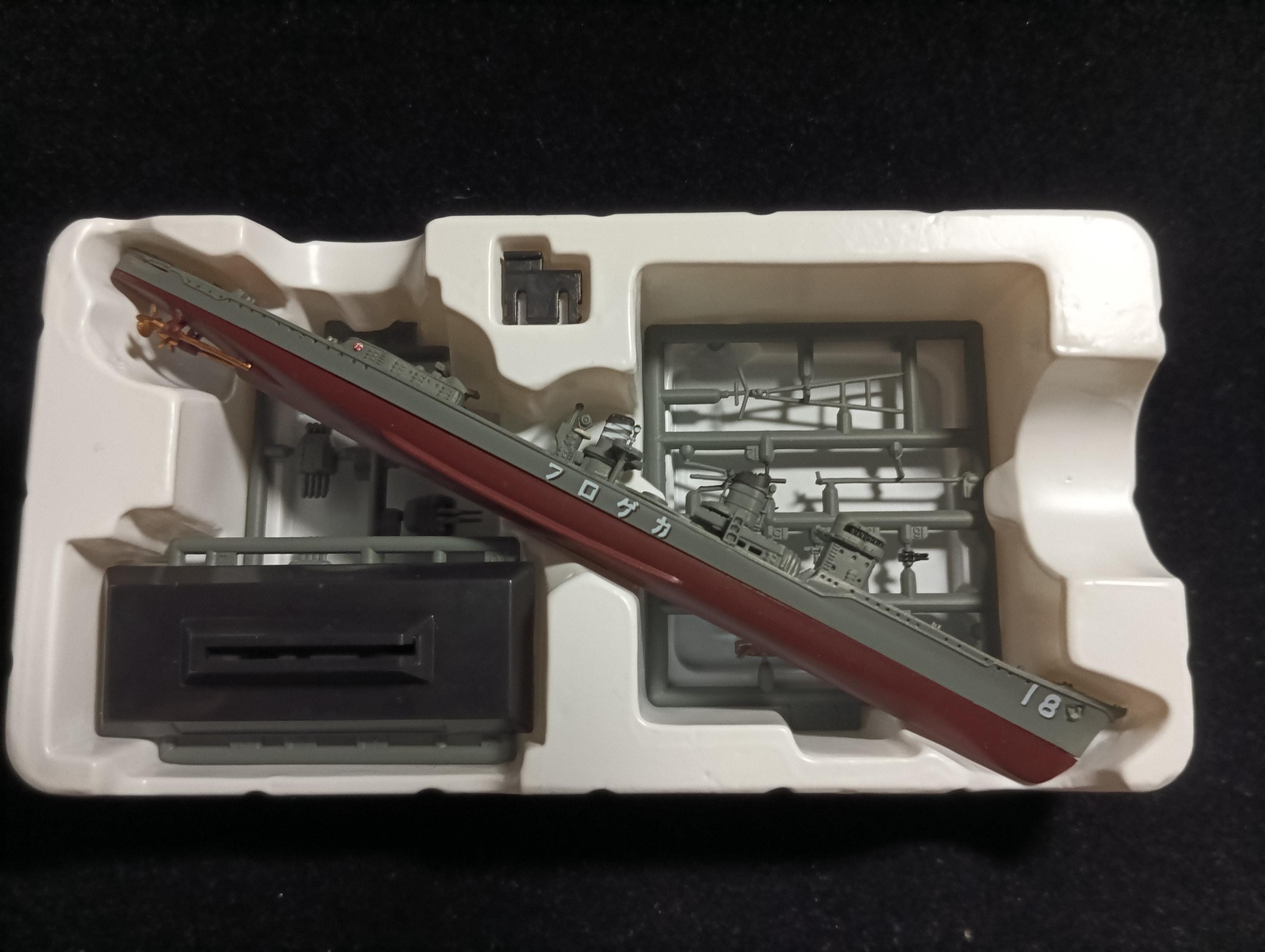 Takara Ship of the World Series 04 1/700 Kagero-class destroyer Kagero (1941, Japan)