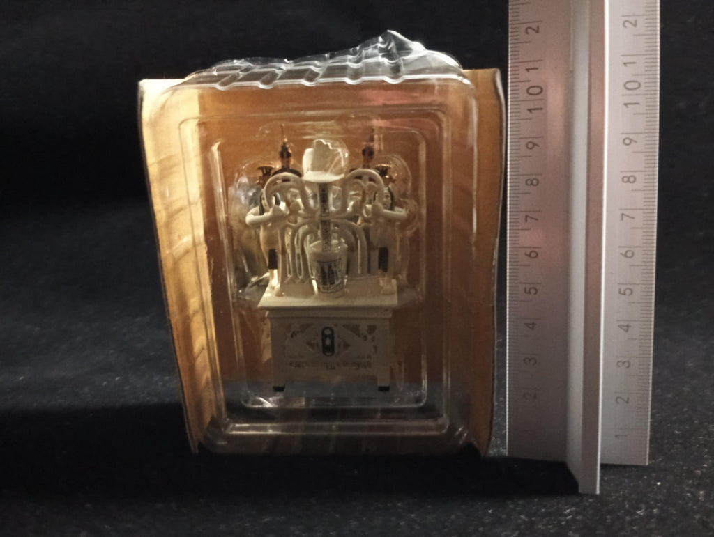 Kaiyodo Collect Club Ancient Civilizations III Figure - Perfume Bottle of King Tutankhamun (Ancient Egyptian King)