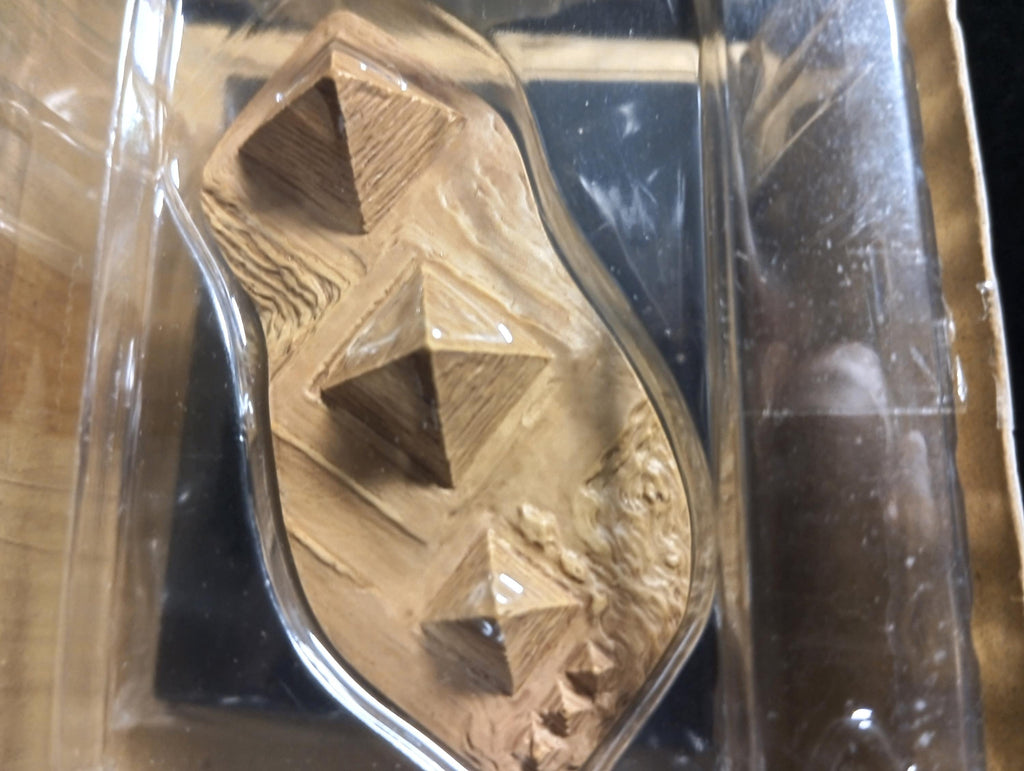 Kaiyodo Collect Club Ancient Civilizations I Figure - The Three Great Pyramids of Giza