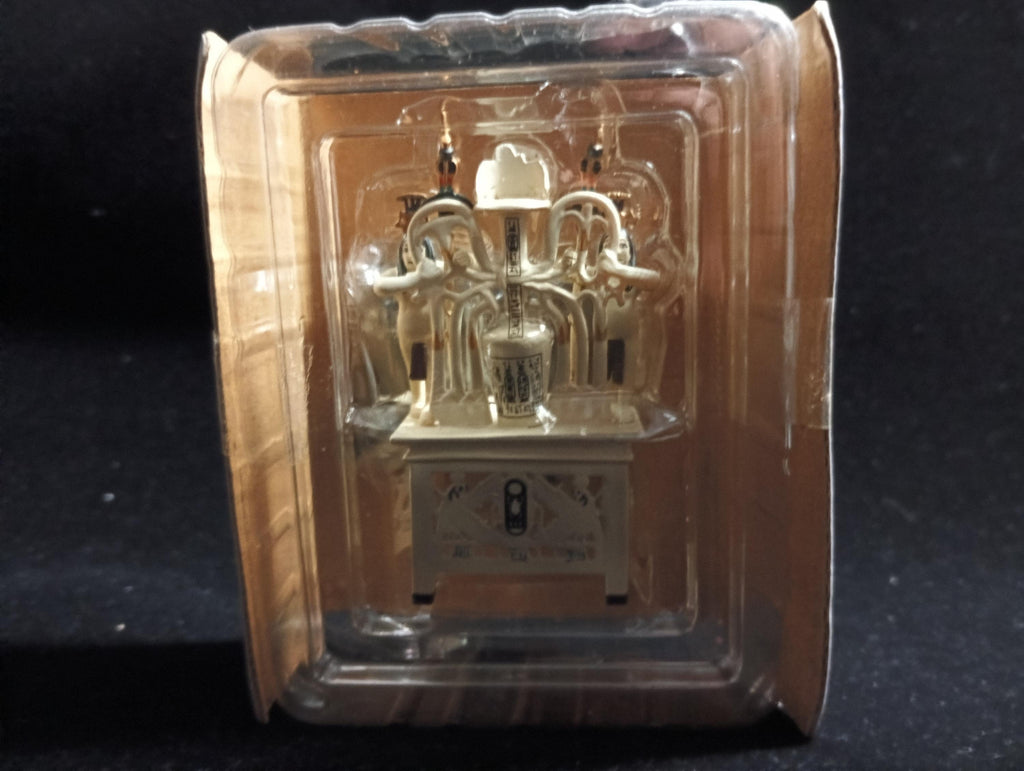 Kaiyodo Collect Club Ancient Civilizations III Figure - Perfume Bottle of King Tutankhamun (Ancient Egyptian King)