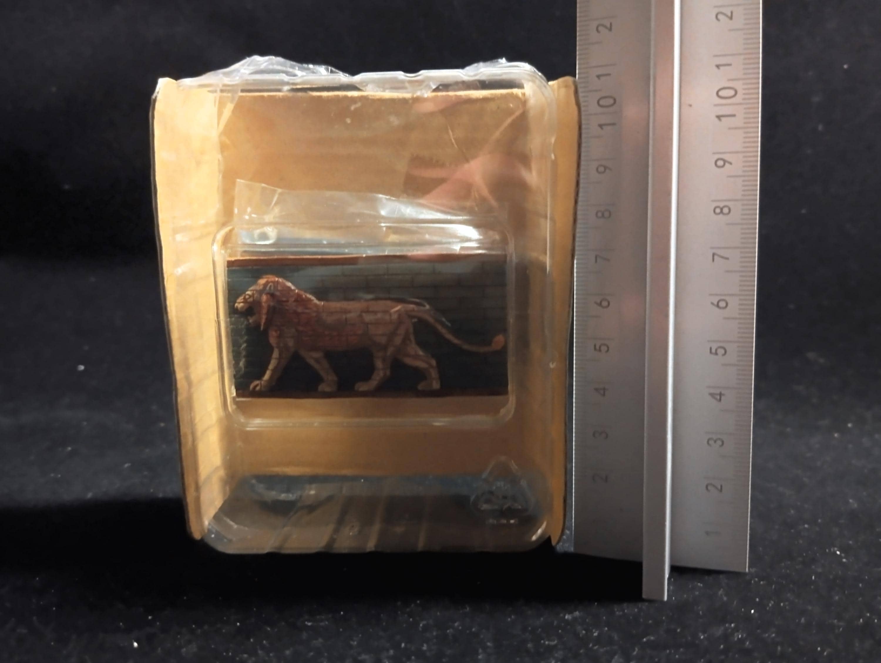 Kaiyodo Collect Club Ancient Civilizations I Figure - Brick decoration of a walking lion statue
