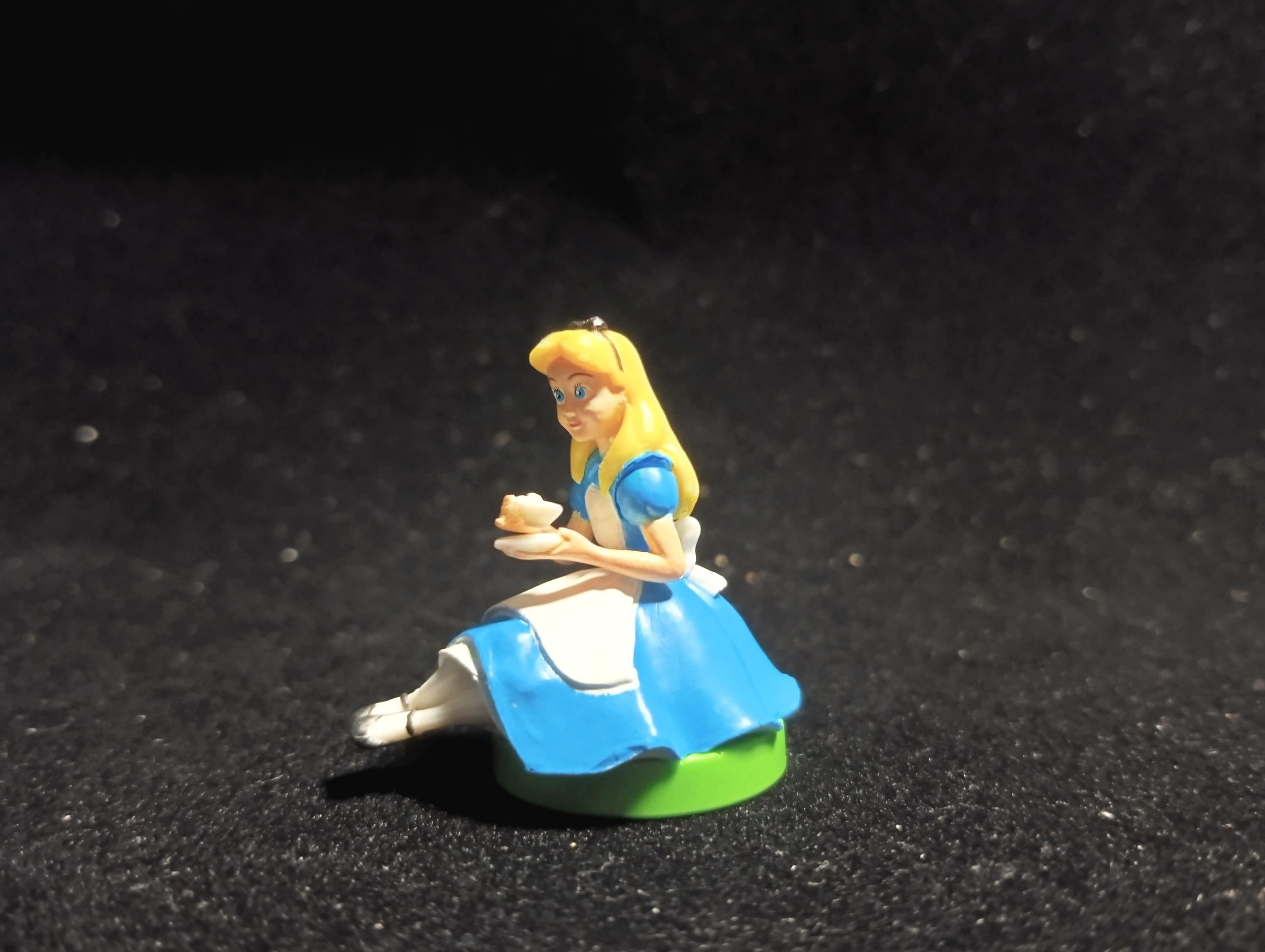 Japan Disney Furuta Choco Egg Alice