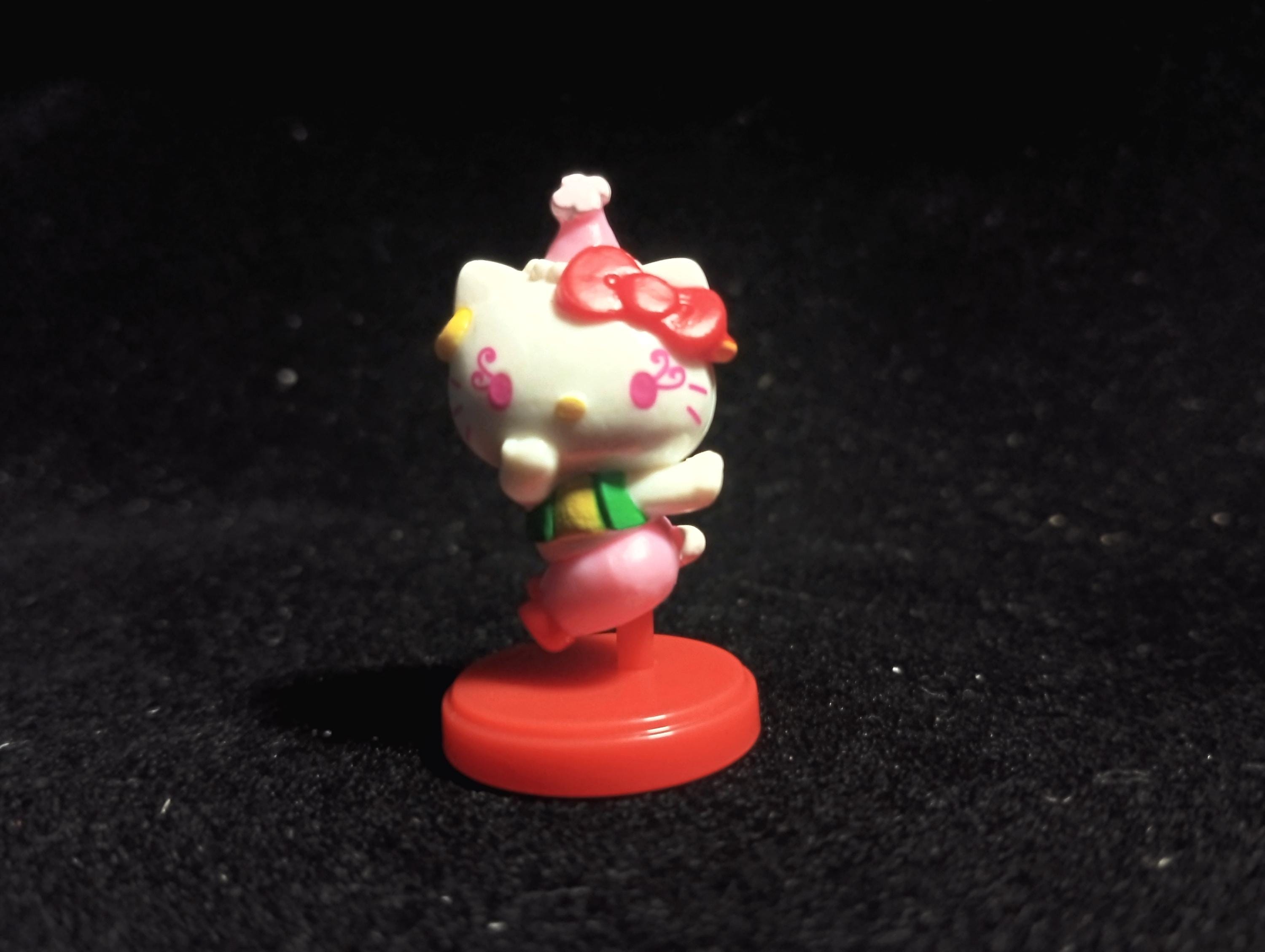 Japan Hello Kitty Furuta Choco Egg Kitty Akubi The Genie Family