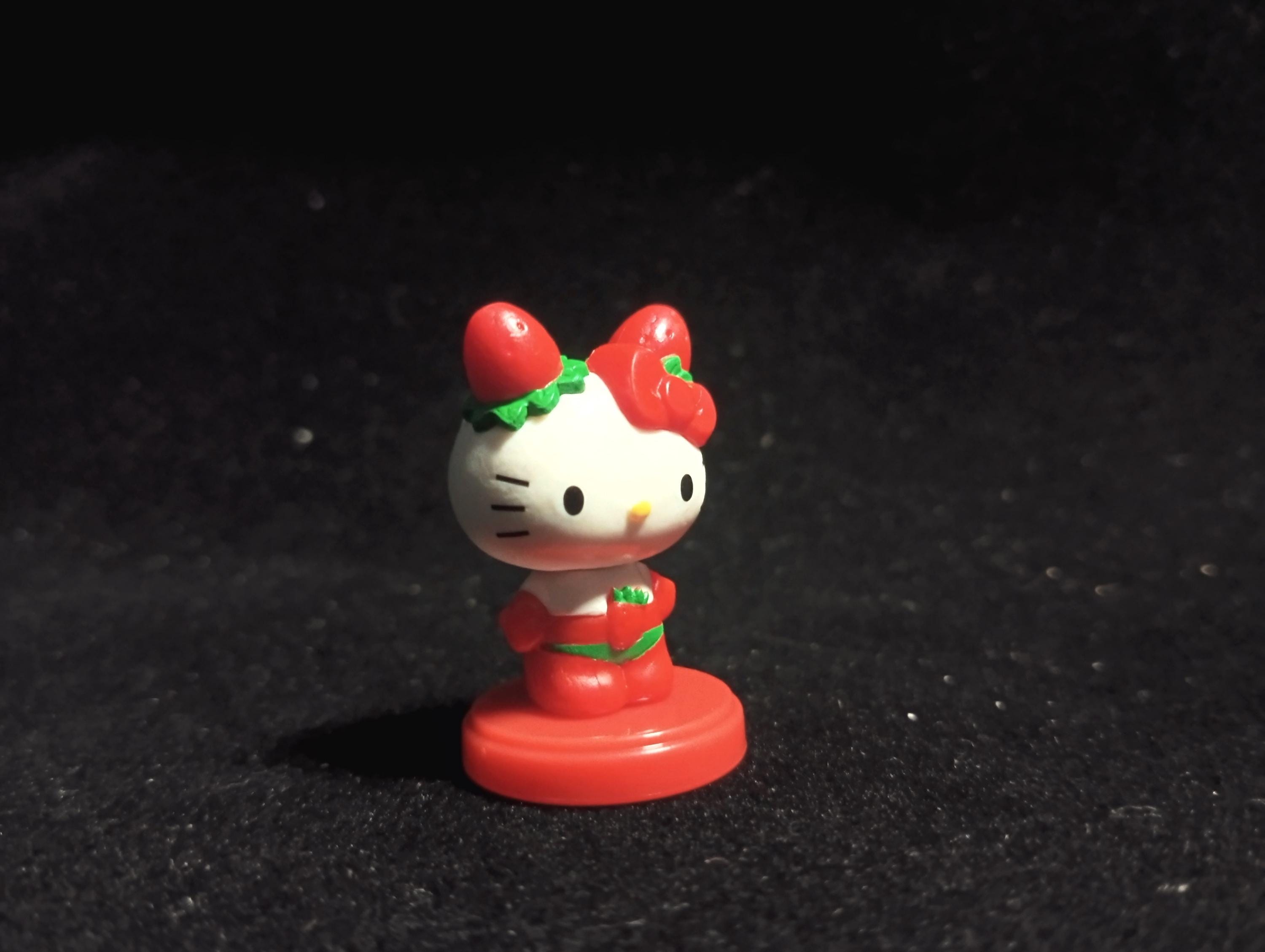Japan Hello Kitty Furuta Choco Egg Ichigoman Kitty