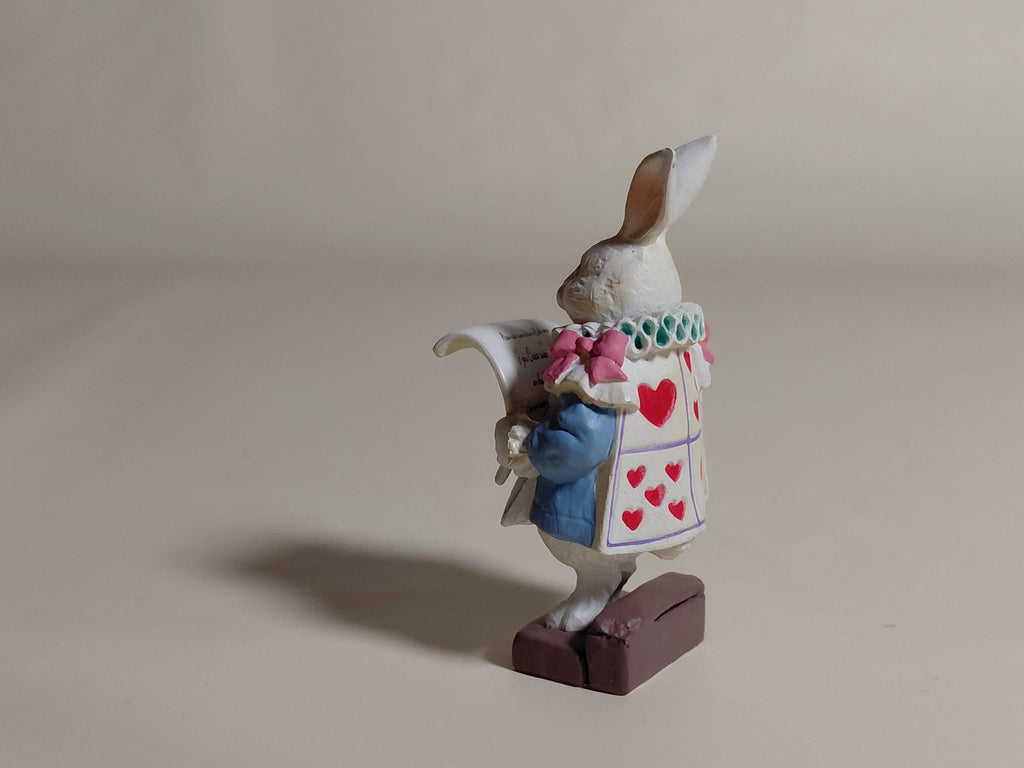 Kaiyodo Alice's tea party 2  White Rabbit on the Court
