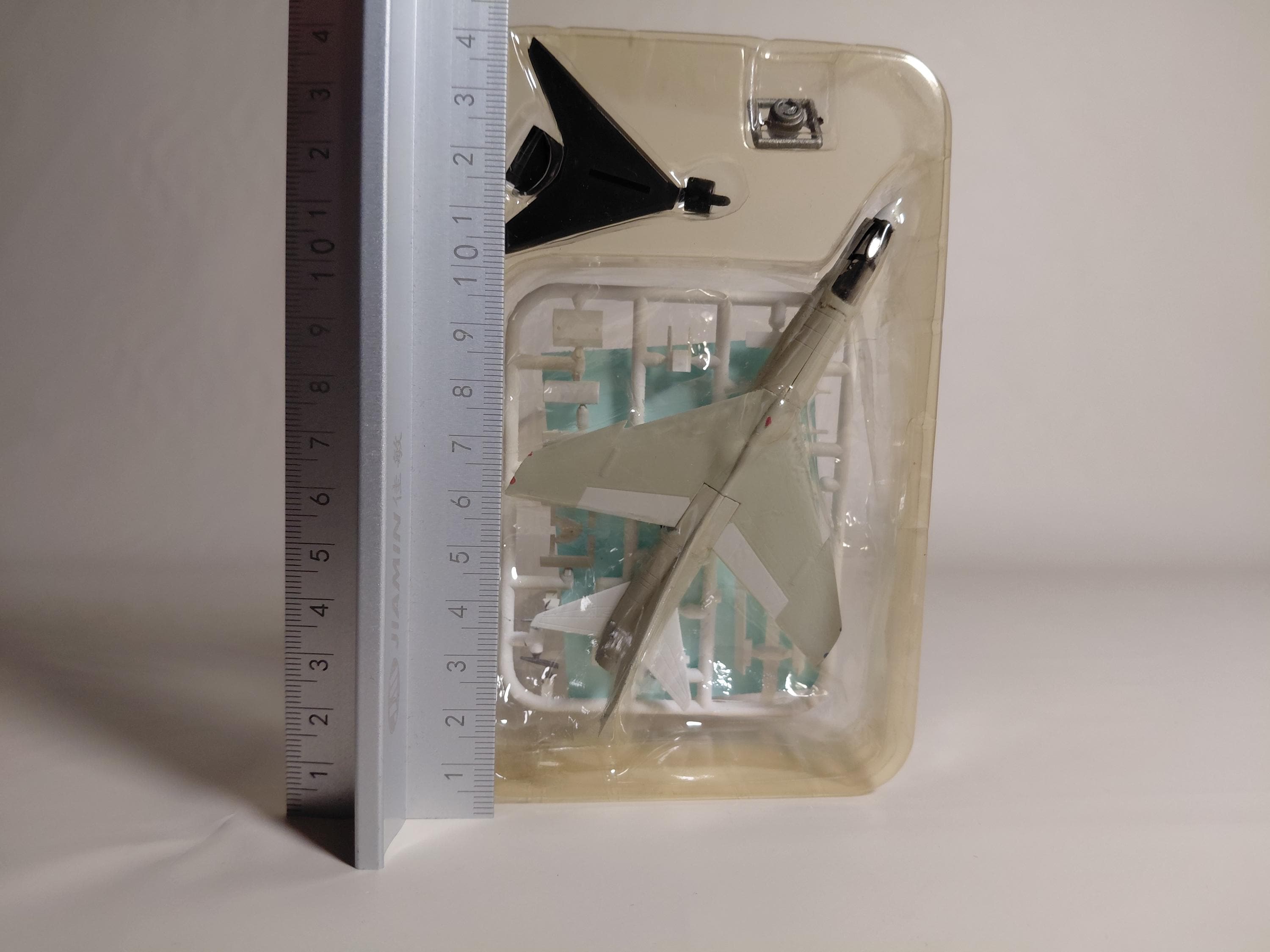1/144 F-Toys U.S.NAVY Collection 2 #2B F-8E Crusader U.S.NAVY