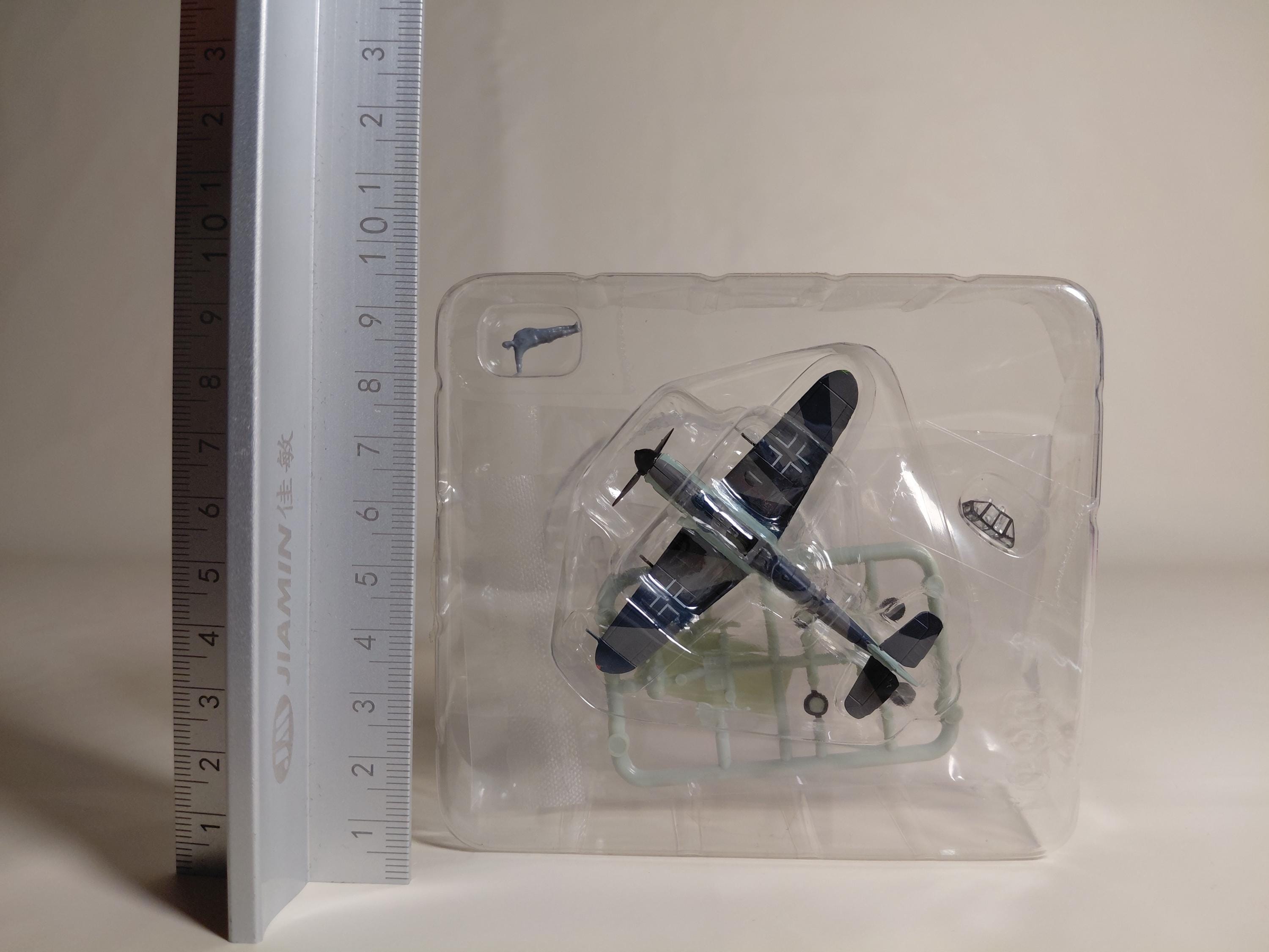 Bandai Wing Club Collection L #5 Messerschmitt BF109G -6