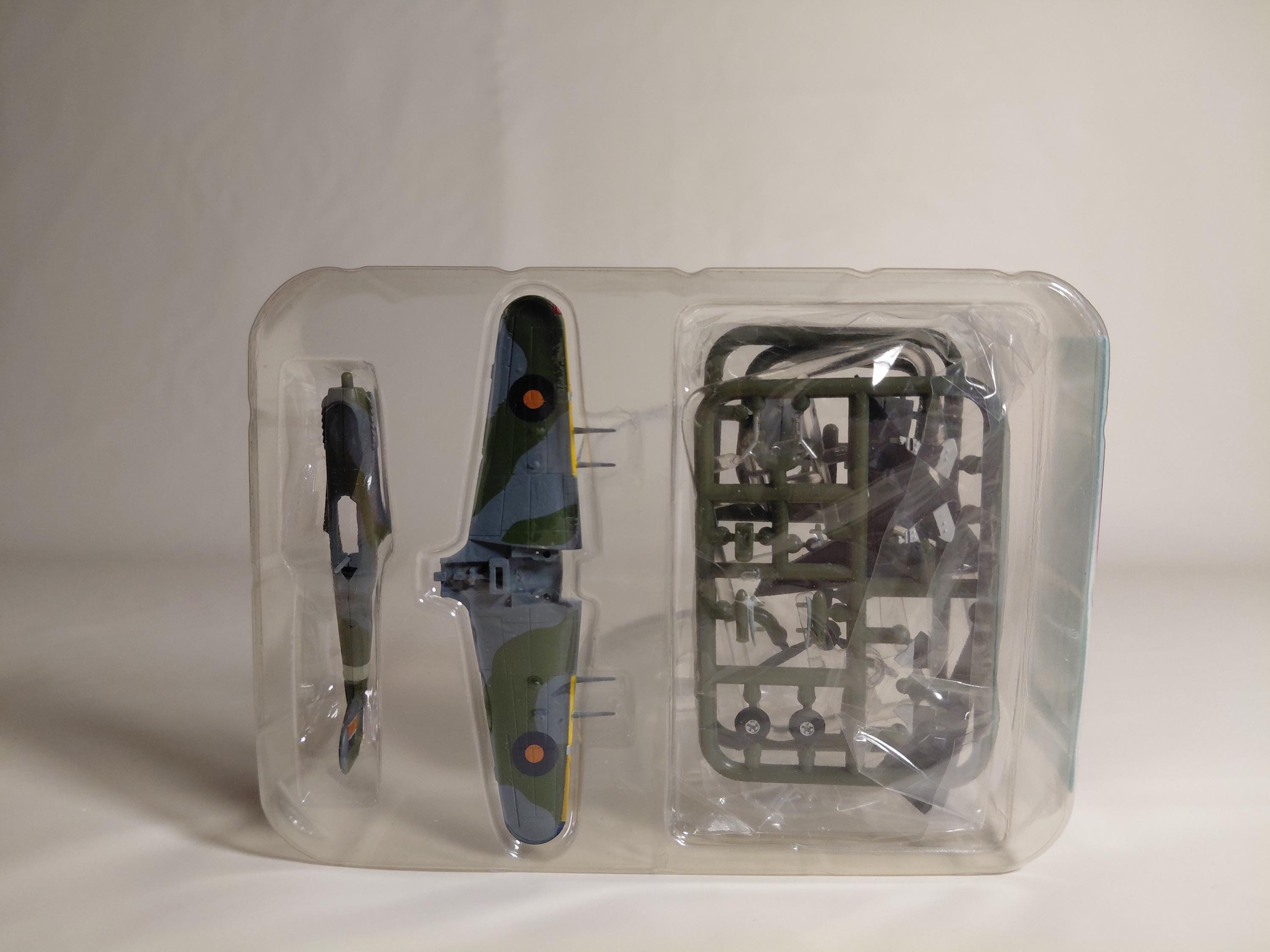 F-toys 1/144 Wing Kit Collection 2 #3a RAF Typhoon Mk IB 197th Tangmere 1943