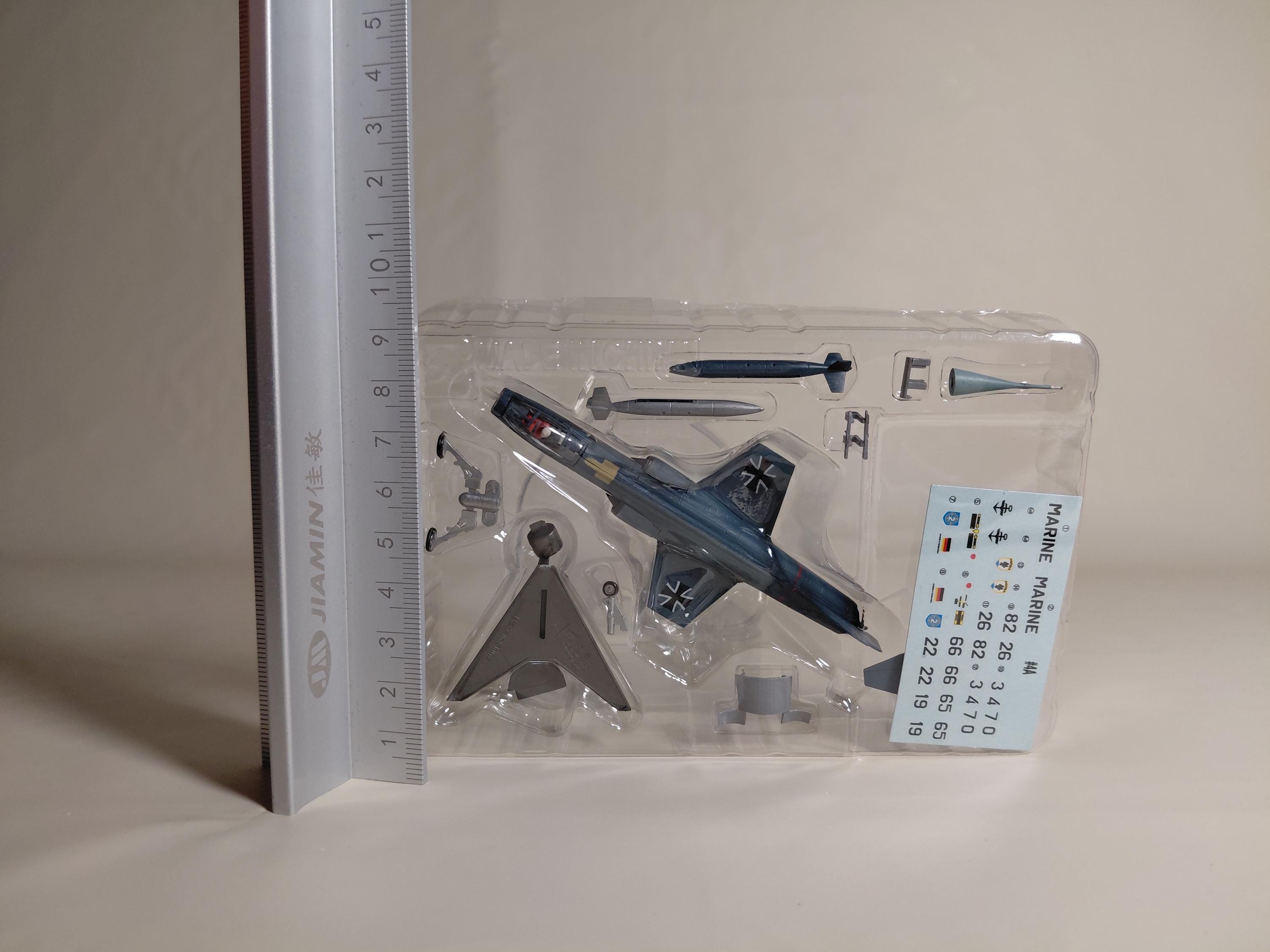 F-toys 1/144 Acroteam Collection 2 #4A F-104 Starfighter West German Navy Hiking's MFG2