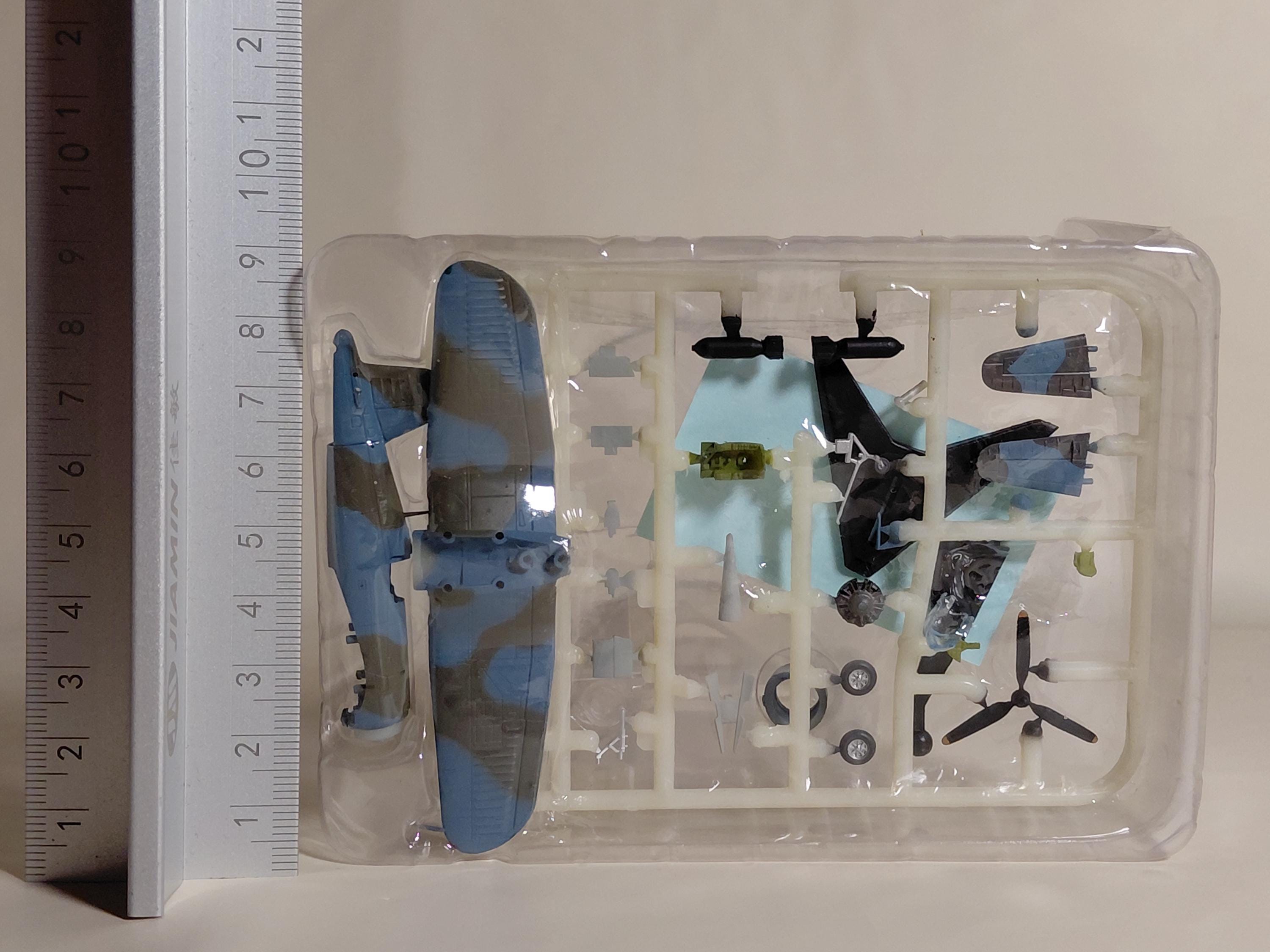 F-Toys 1:144 wkc vs4 #2e Zero Type 52 VS F4U Corsair RAF Corsair II