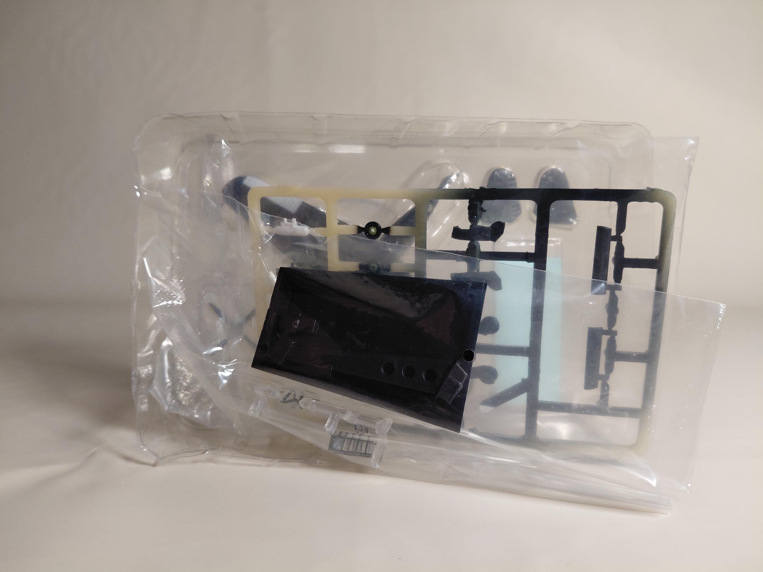 1/144 scale fighter dive bomber SB2C-4 HELLDIVER #VB12 12th Bombardment Squadron SP aircraft from the USS Randolph
