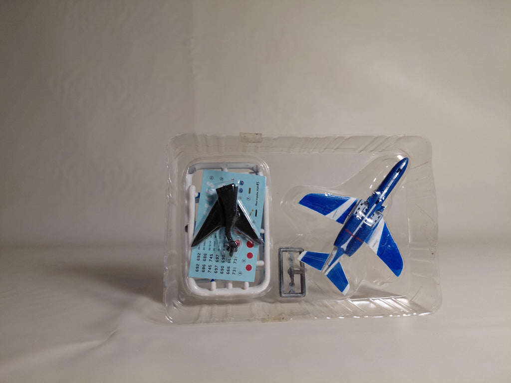 F-toys 1/144 Blue Impulse of that day to the word No.5 T-4 Blue Impulse 1996-present