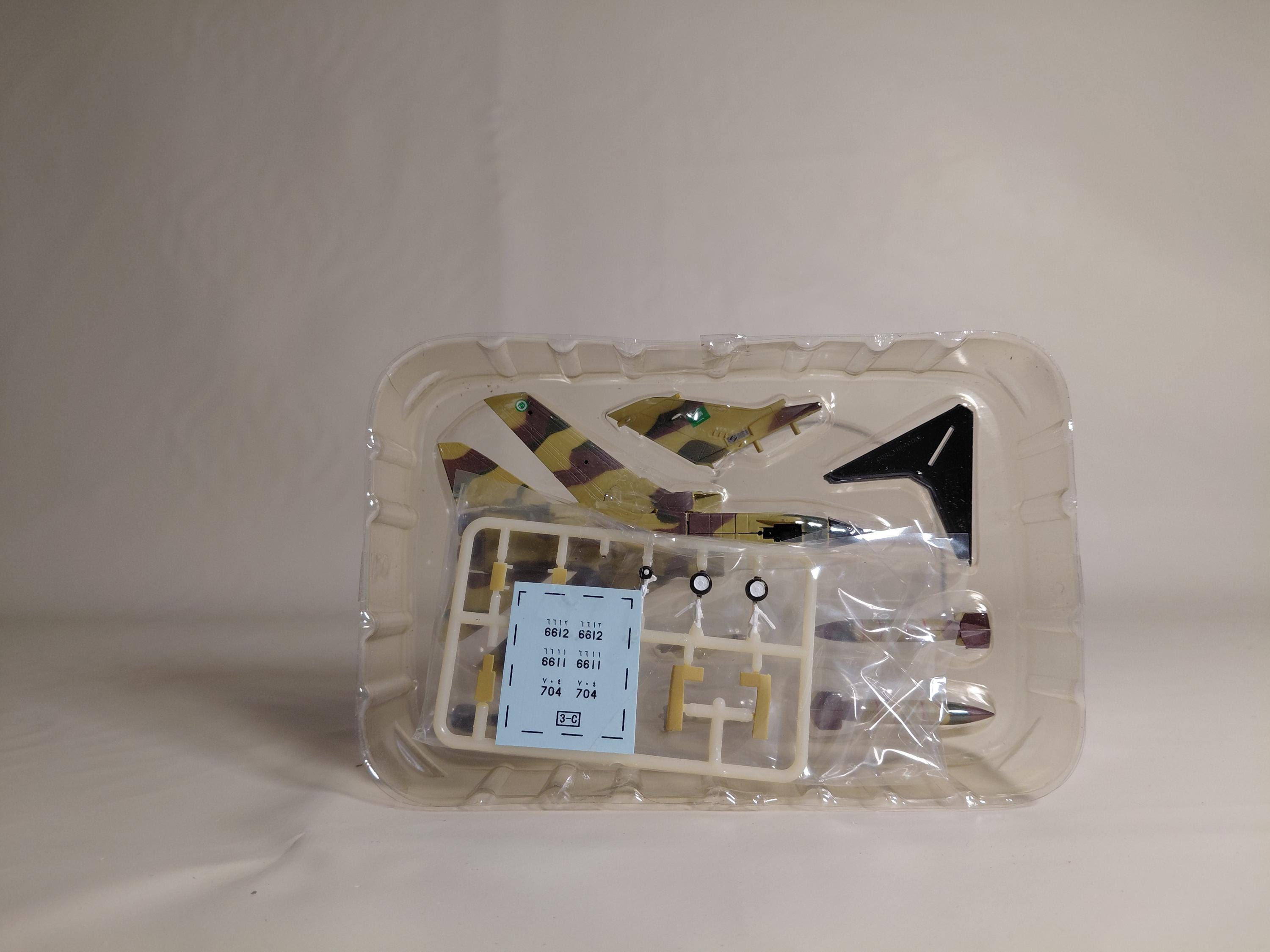 F-toys 1/144 Eurojet Collection #3C Panavia Tornado Saudi Arabian Air Force