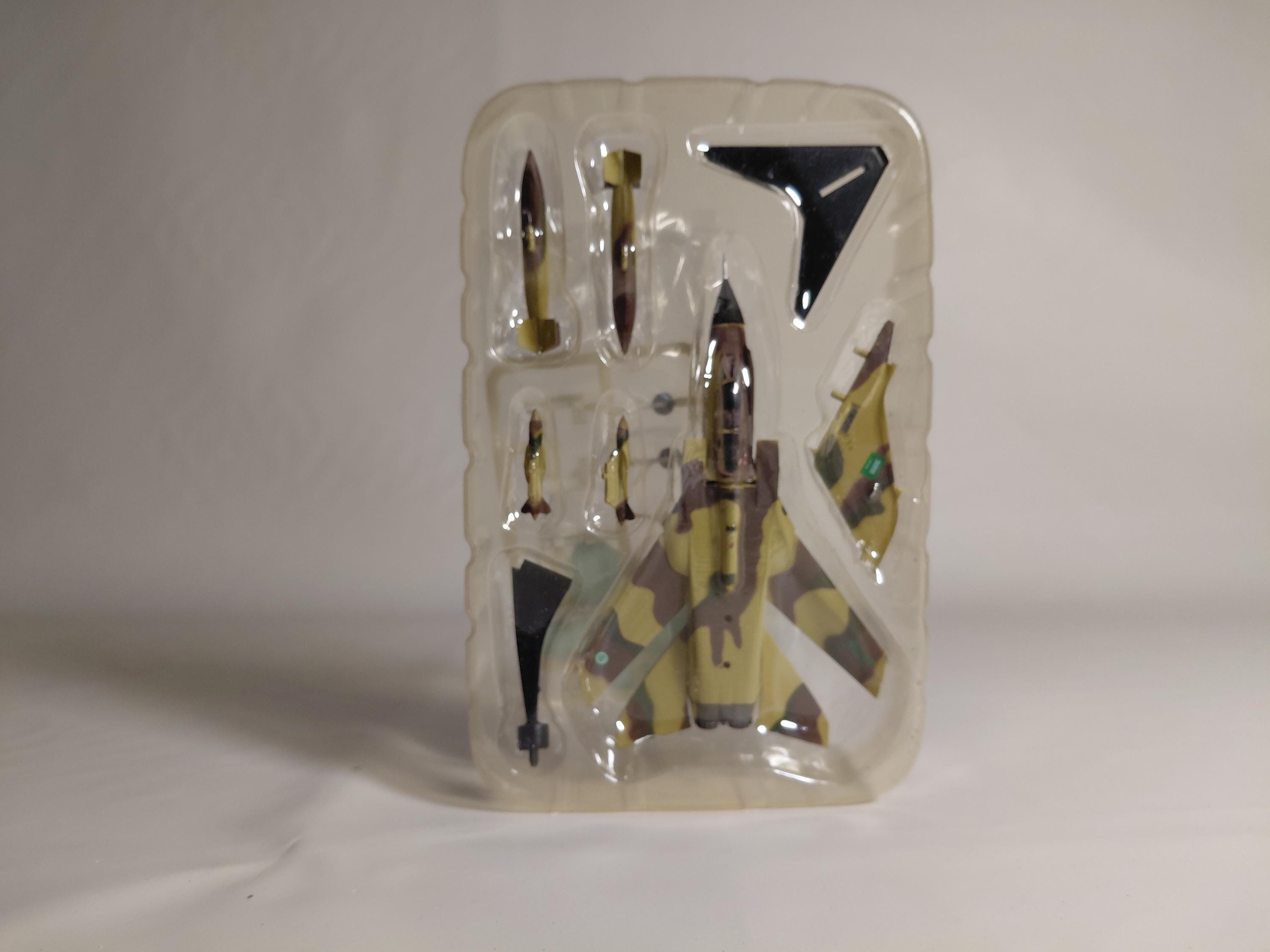 F-toys 1/144 Eurojet Collection #3C Panavia Tornado Saudi Arabian Air Force