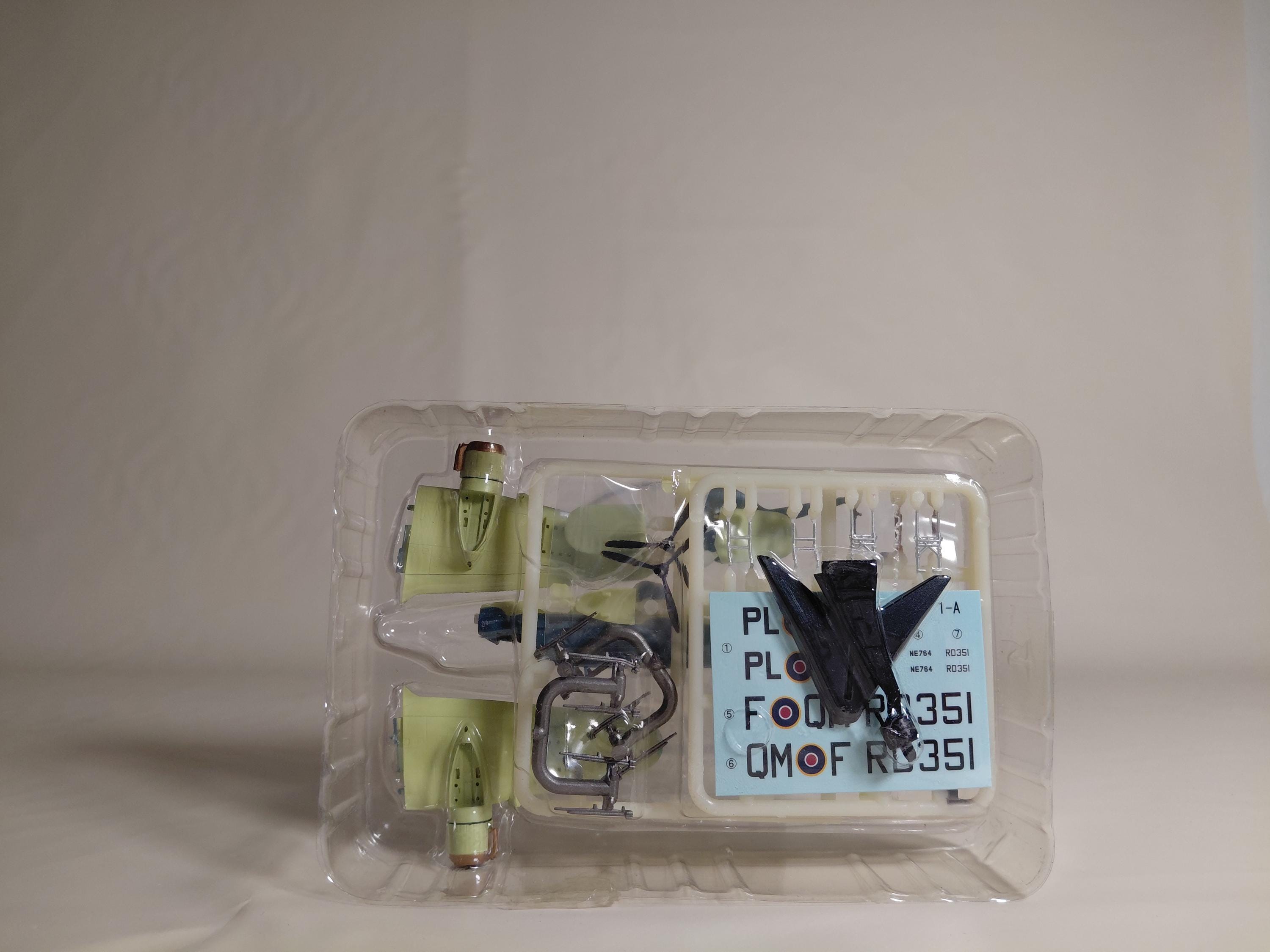 F-Toys 1/144 Twin-Engine Aircraft Collection Vol.4 #1A Bristol Beaufighter Mk.X Royal Air Force Coastal Air Command 144th Squadron