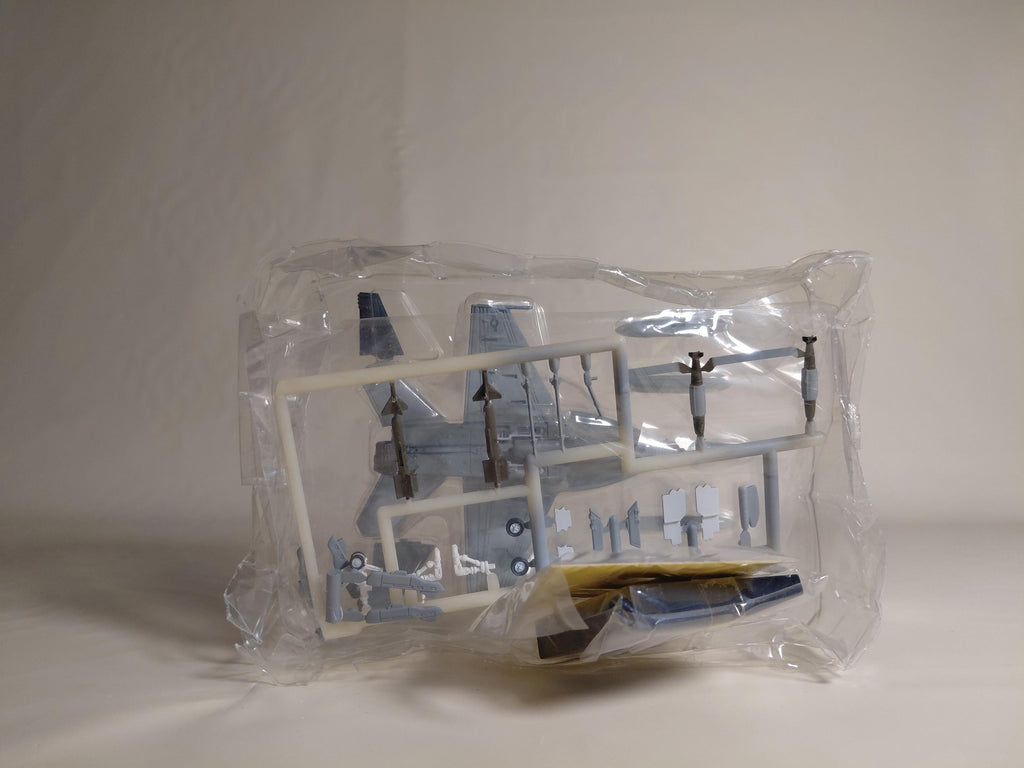 Cafereo Jwings 1/144 F/A-18E Super Bumblebee Royal Messis