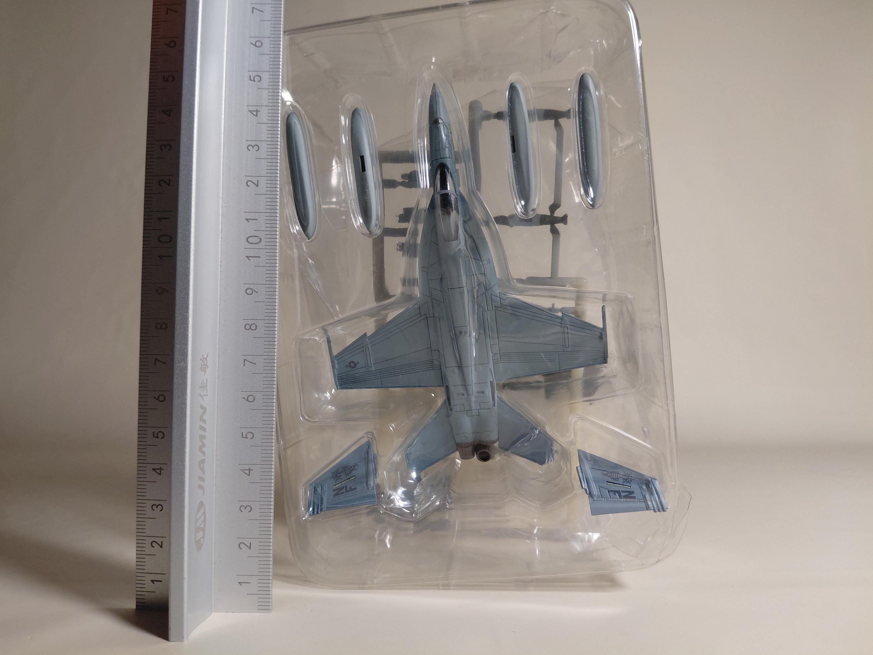 Cafereo Jwings 1/144 F/A-18E Super Bumblebee Royal Messis