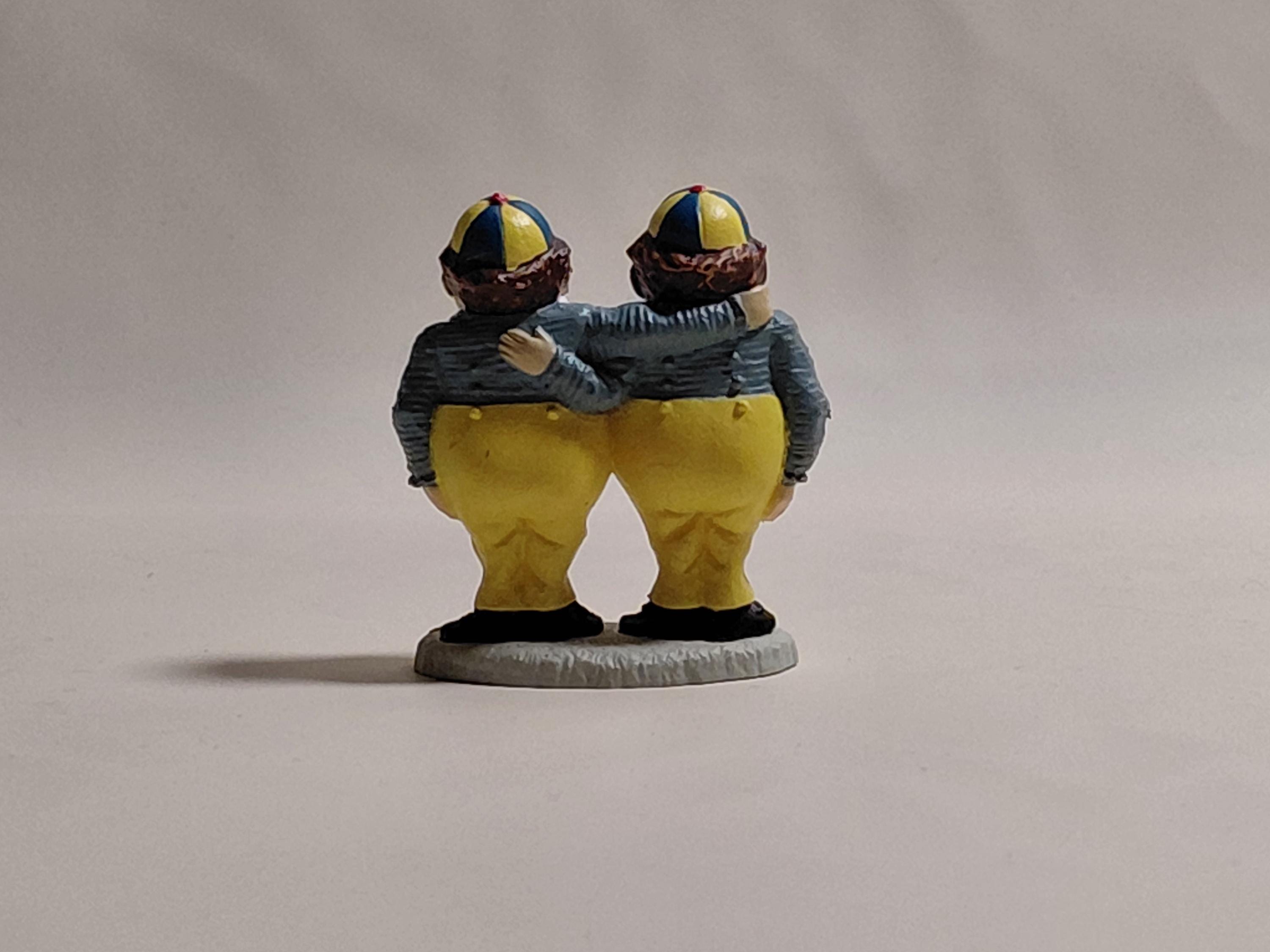 Kaiyodo Tweedledum and Tweedledee Alice in Wonderland Figure Disney figureland 2