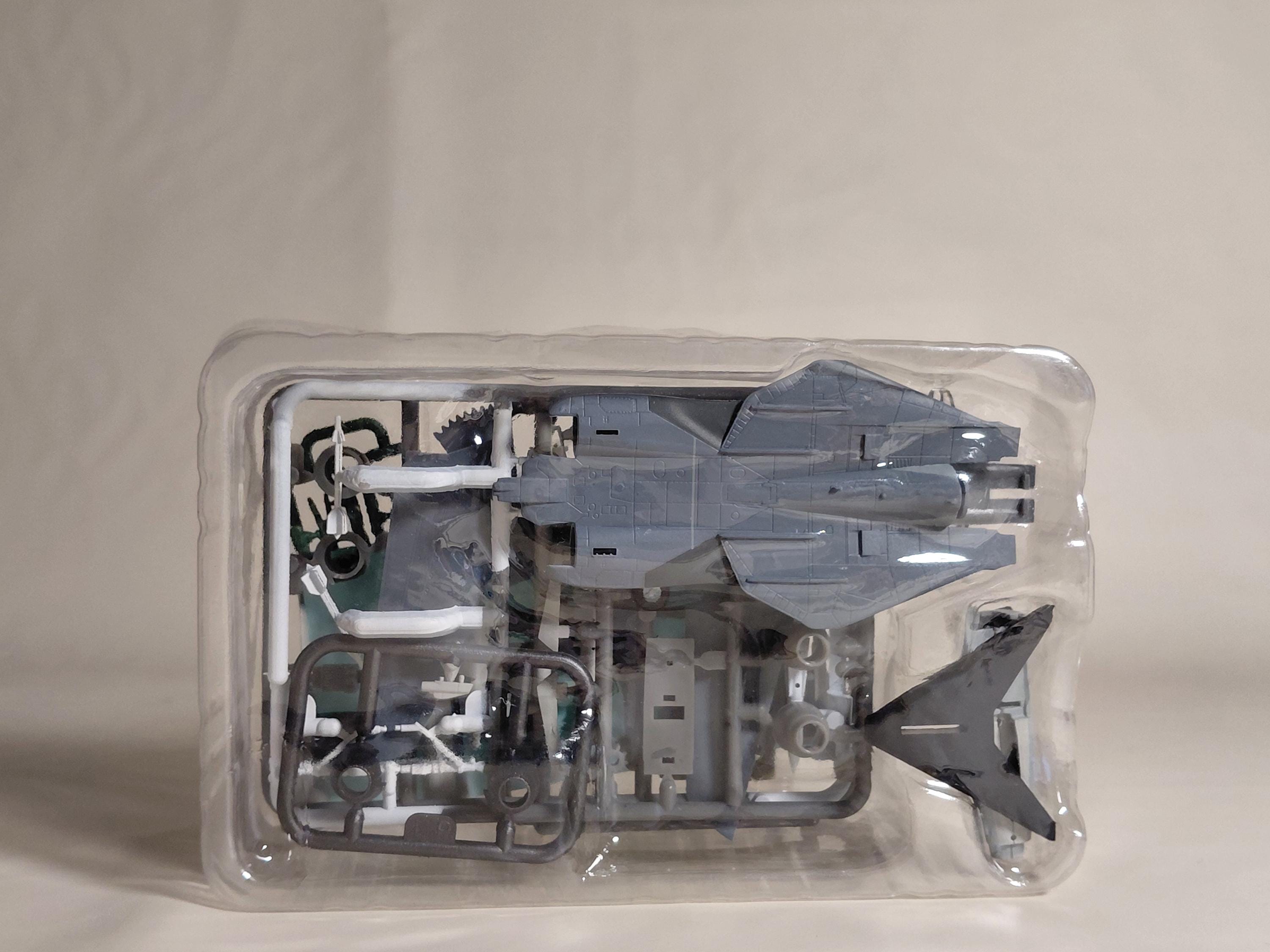 1/144 F-Toys F-14 TOMCAT Memories Series 2#3. F-14B US Navy 32 "Swordsmen"
