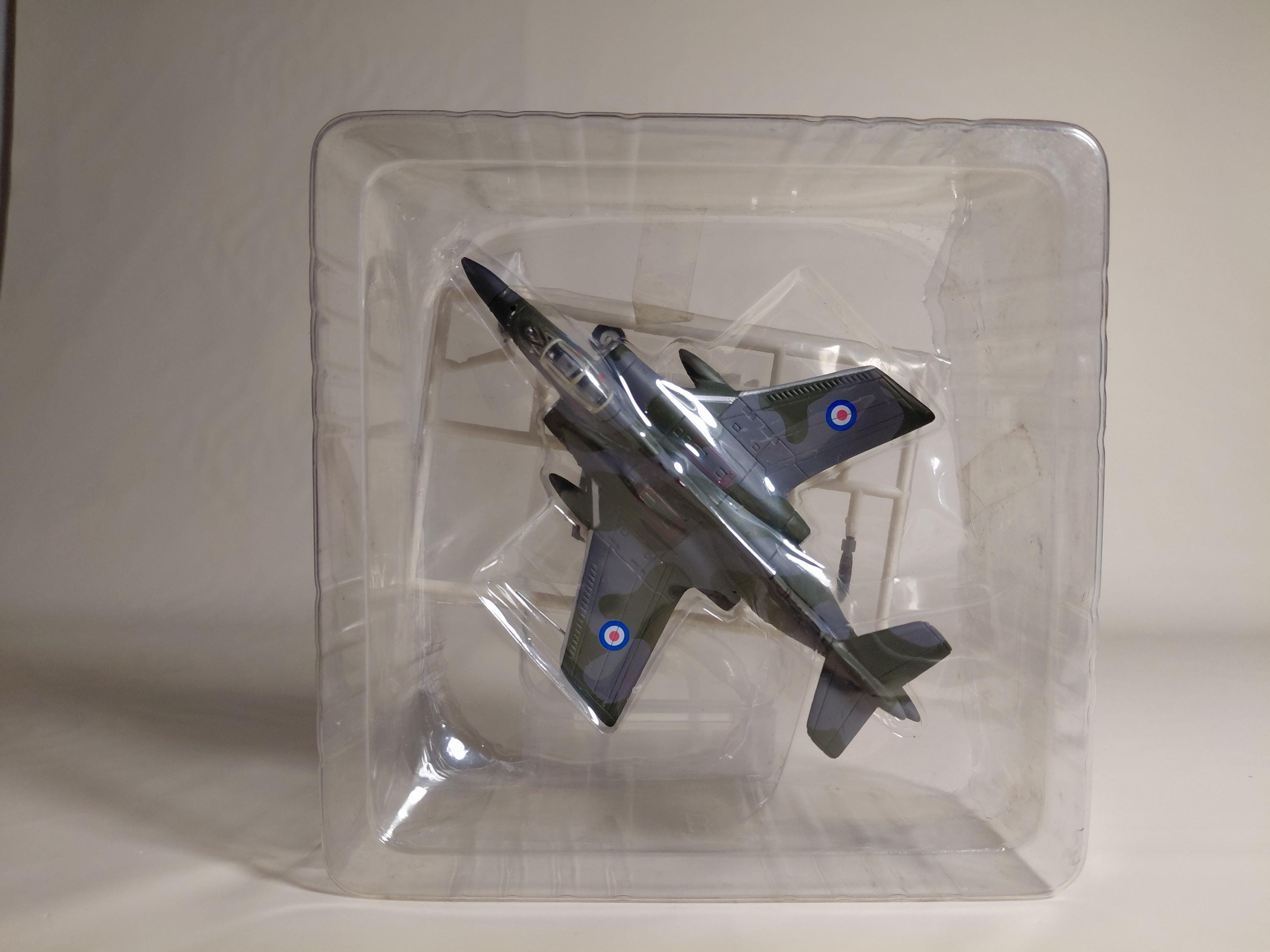 1/144 Rizco S.Mk II Buccaneer (current machine ) AREA88 Collection 1